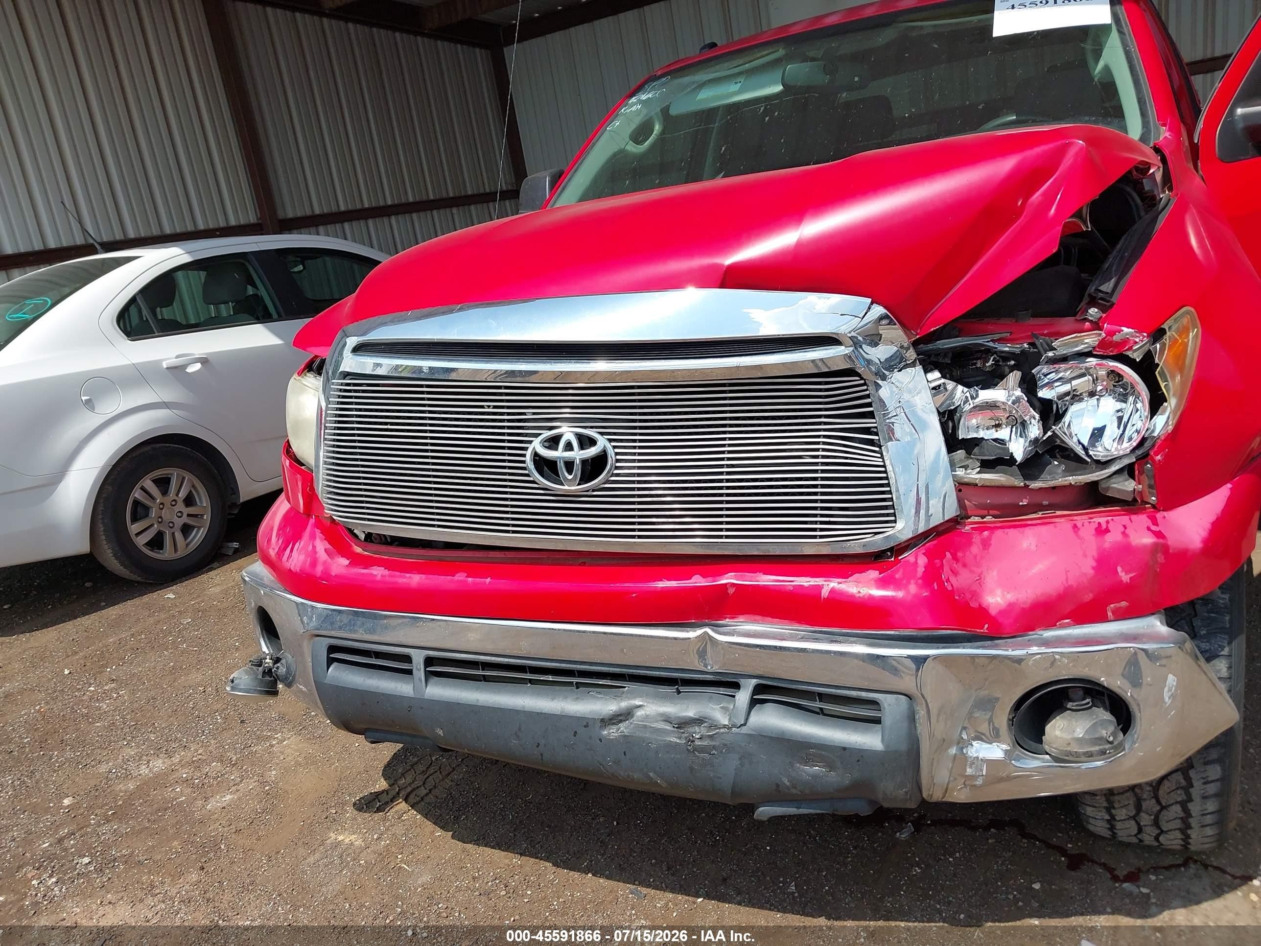 2012 Toyota Tundra Grade 5.7l V8 Красный vin: 5TFDW5F10CX259872