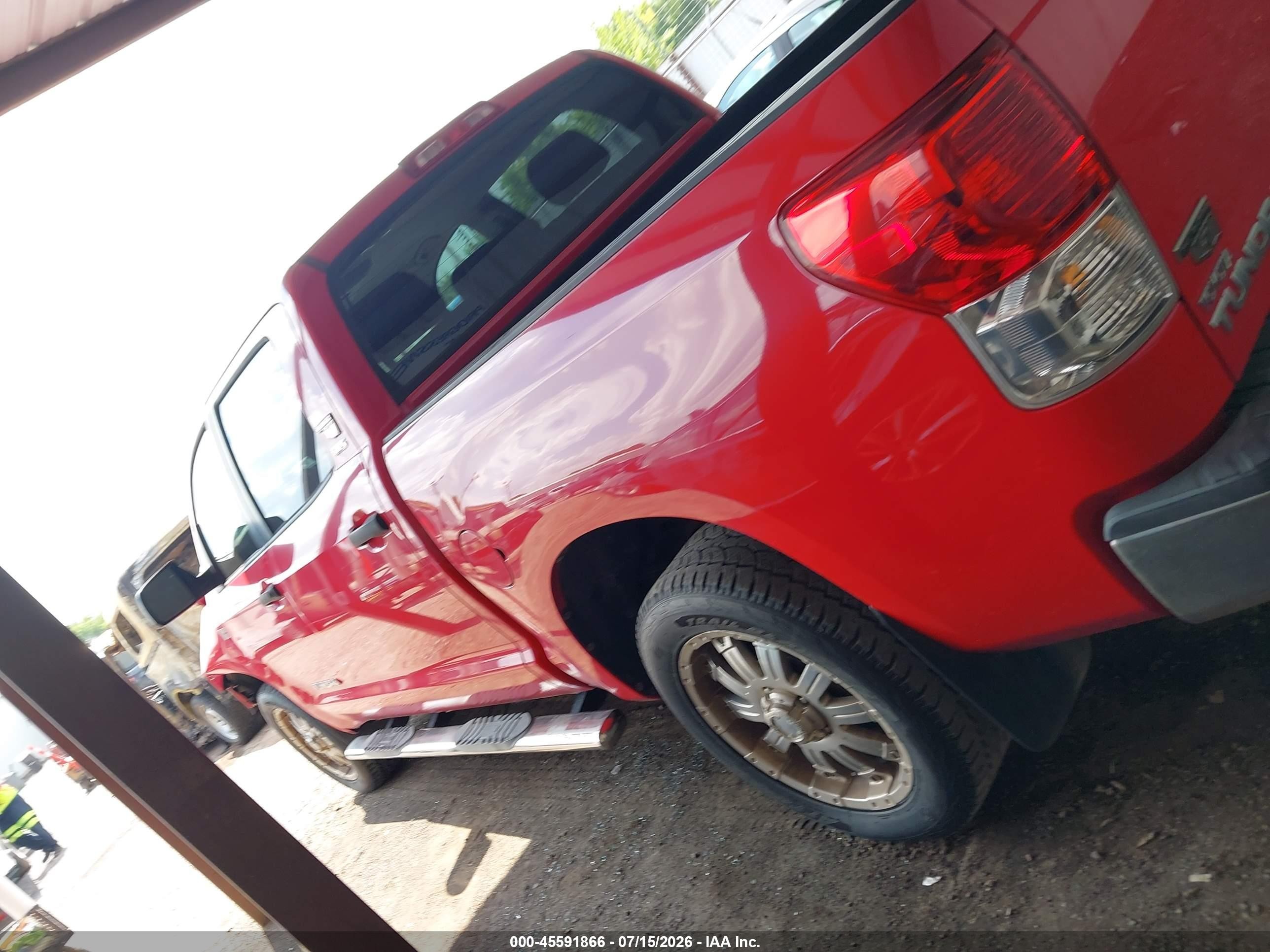 2012 Toyota Tundra Grade 5.7l V8 Красный vin: 5TFDW5F10CX259872