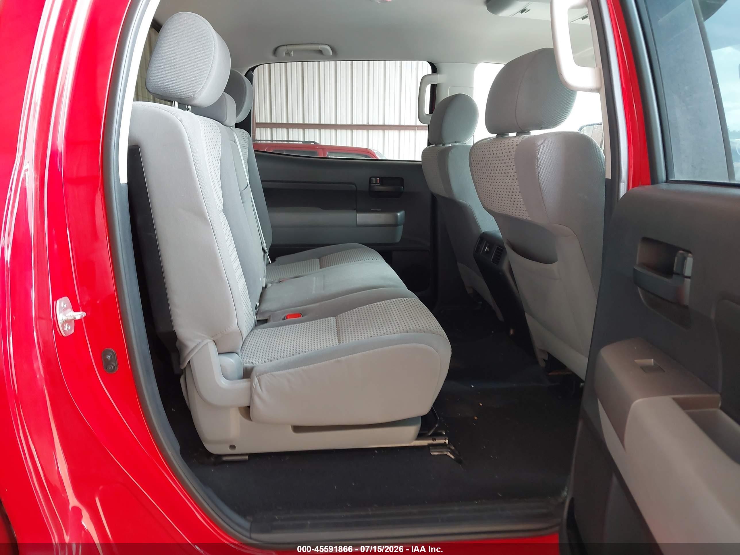 2012 Toyota Tundra Grade 5.7l V8 Красный vin: 5TFDW5F10CX259872