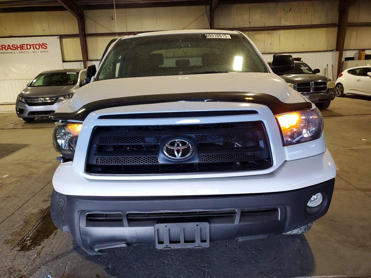 2013 Toyota Tundra Crewmax Sr5 White vin: 5TFDW5F10DX315195