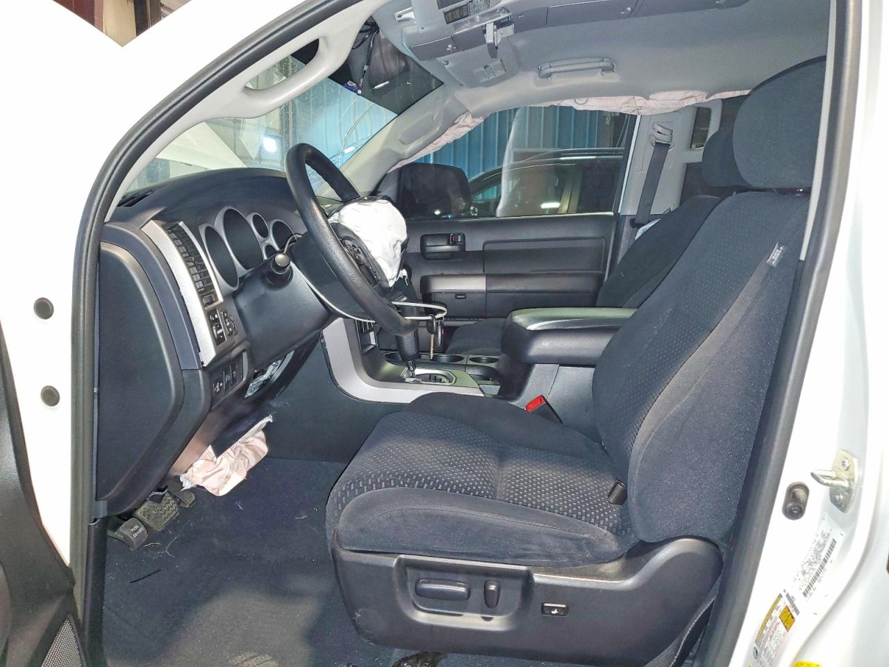 2013 Toyota Tundra Crewmax Sr5 White vin: 5TFDW5F10DX315195