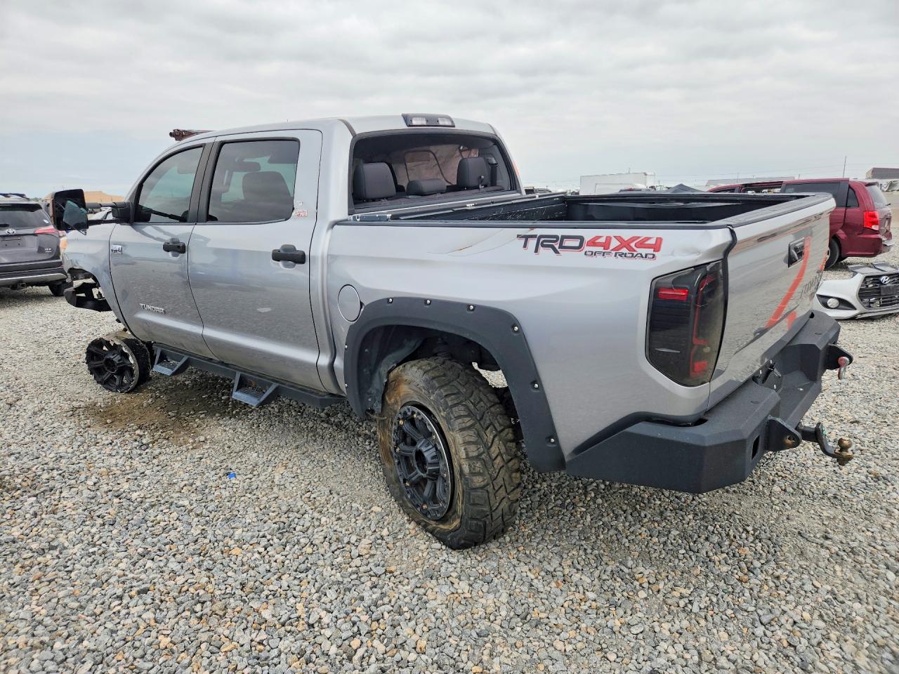 2014 Toyota Tundra Crewmax Sr5 Silver vin: 5TFDW5F10EX350983
