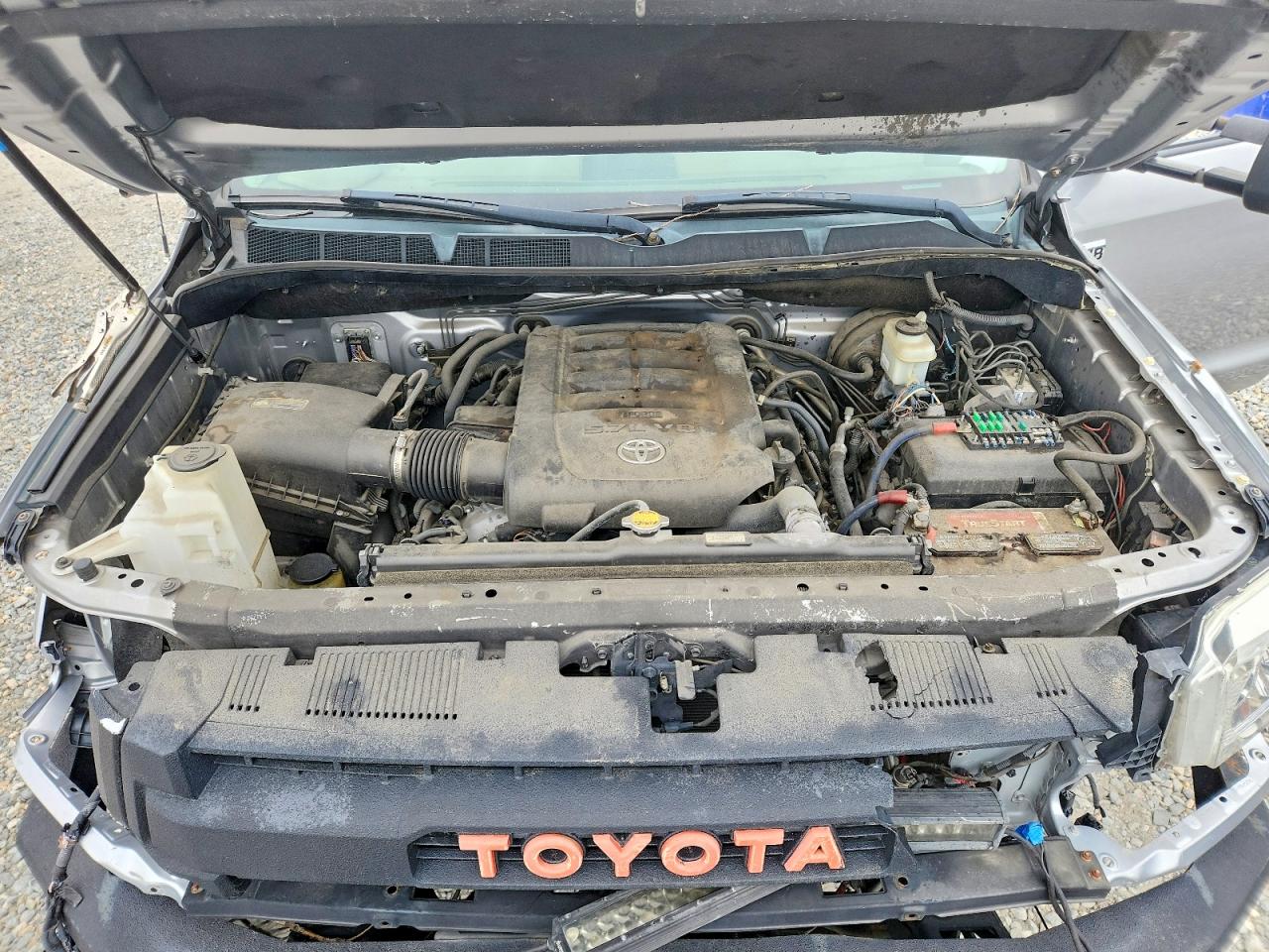 2014 Toyota Tundra Crewmax Sr5 Silver vin: 5TFDW5F10EX350983