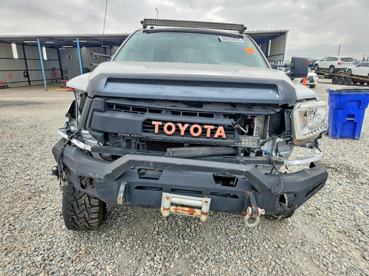 2014 Toyota Tundra Crewmax Sr5 Silver vin: 5TFDW5F10EX350983
