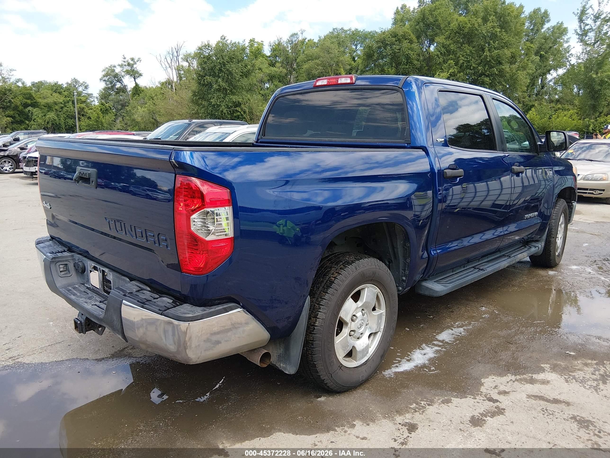 2014 Toyota Tundra Sr5 5.7l V8 Blue vin: 5TFDW5F10EX395115