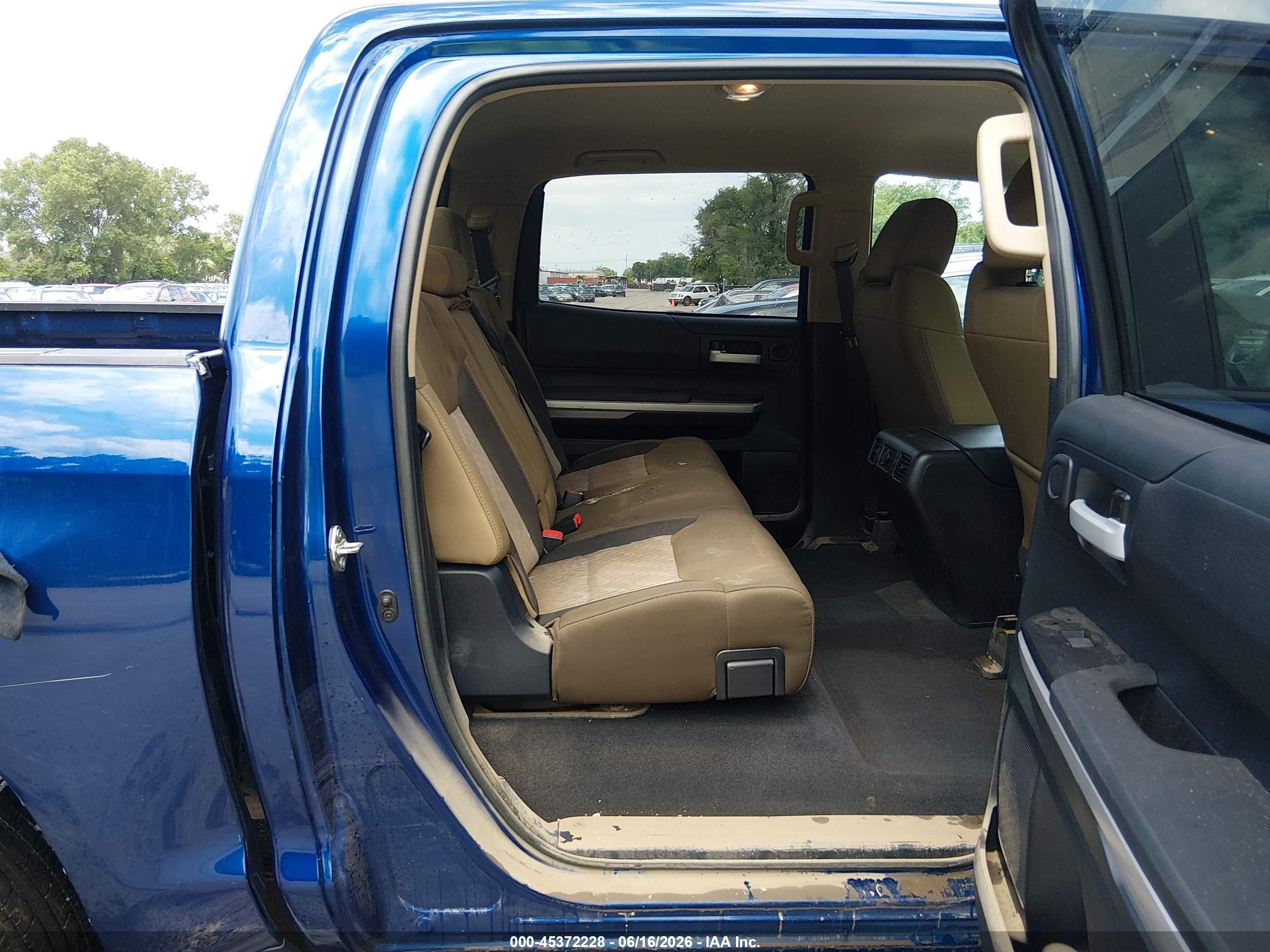 2014 Toyota Tundra Sr5 5.7l V8 Blue vin: 5TFDW5F10EX395115
