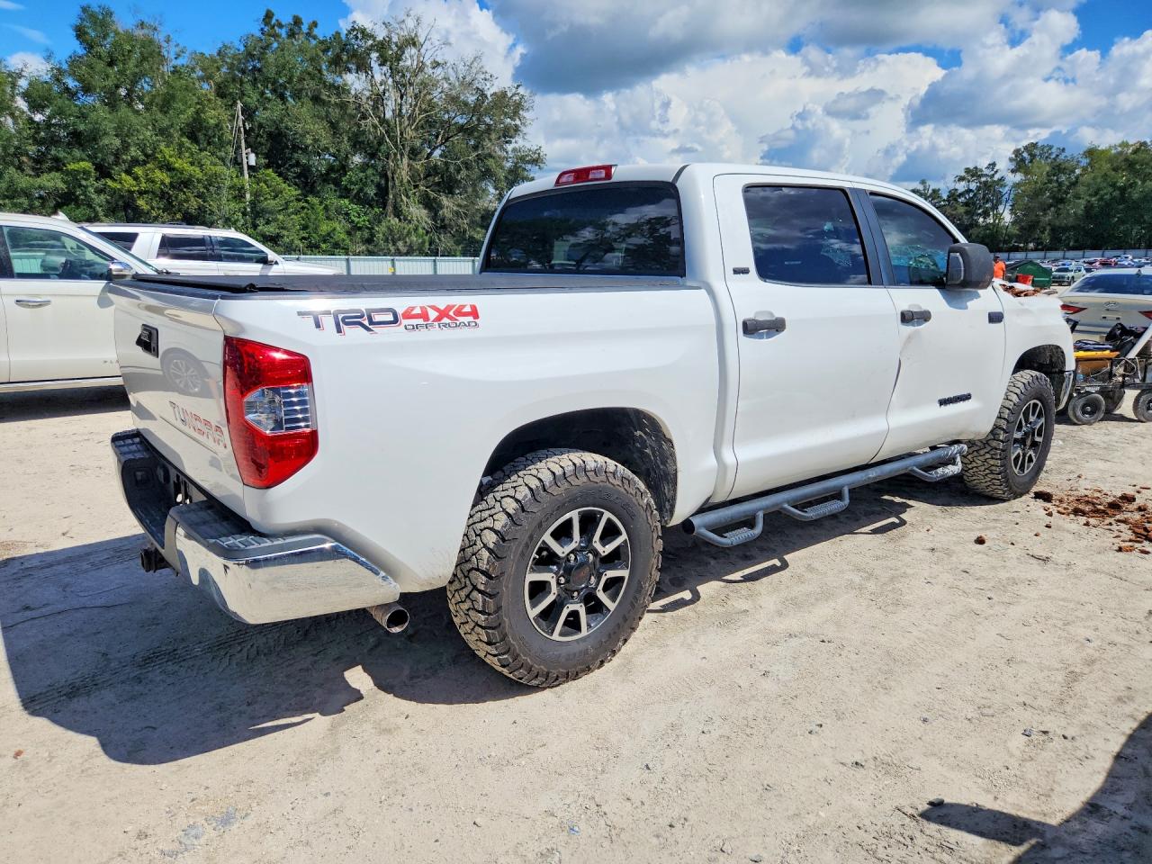 2015 Toyota Tundra Sr5 White vin: 5TFDW5F10FX482336