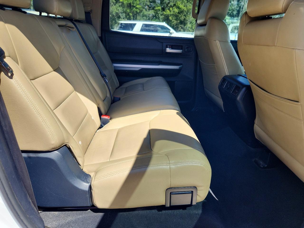 2015 Toyota Tundra Sr5 White vin: 5TFDW5F10FX482336