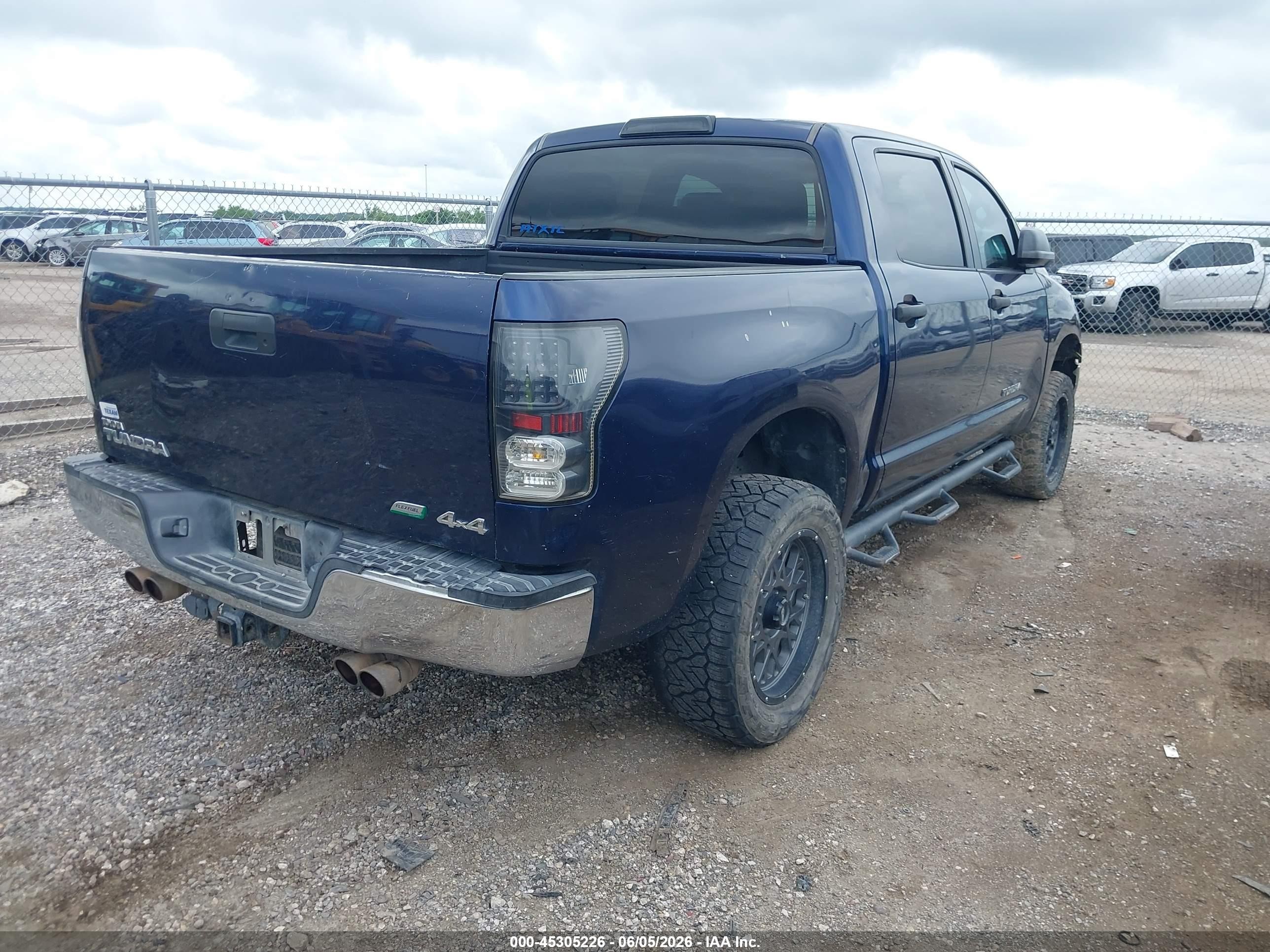 2012 Toyota Tundra Grade 5.7l V8 Navy vin: 5TFDW5F11CX262733