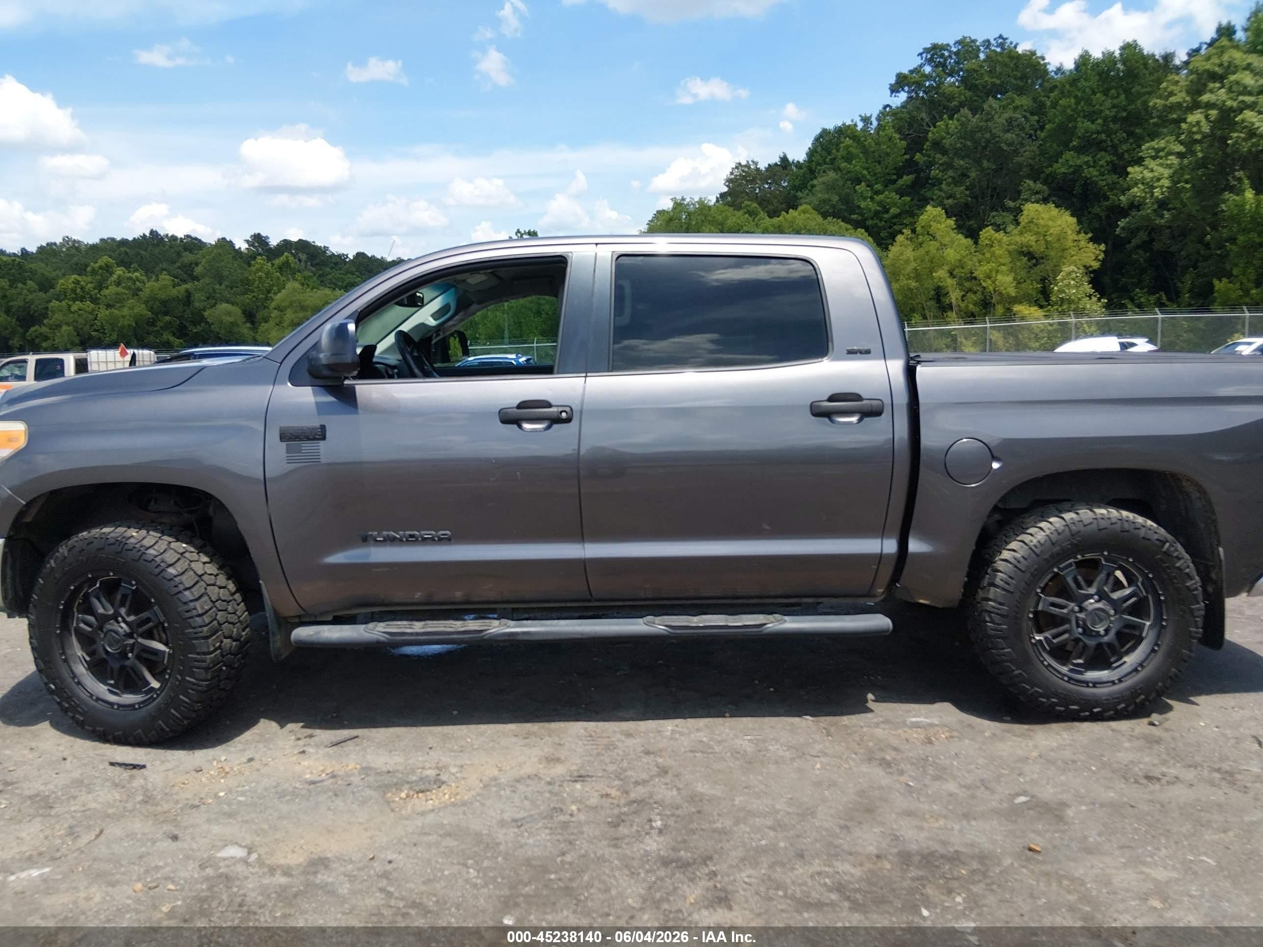 2014 Toyota Tundra Sr5 5.7l V8 Gray vin: 5TFDW5F11EX392546