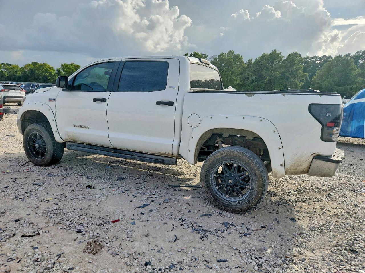 2012 Toyota Tundra Crewmax Sr5 White vin: 5TFDW5F12CX216845