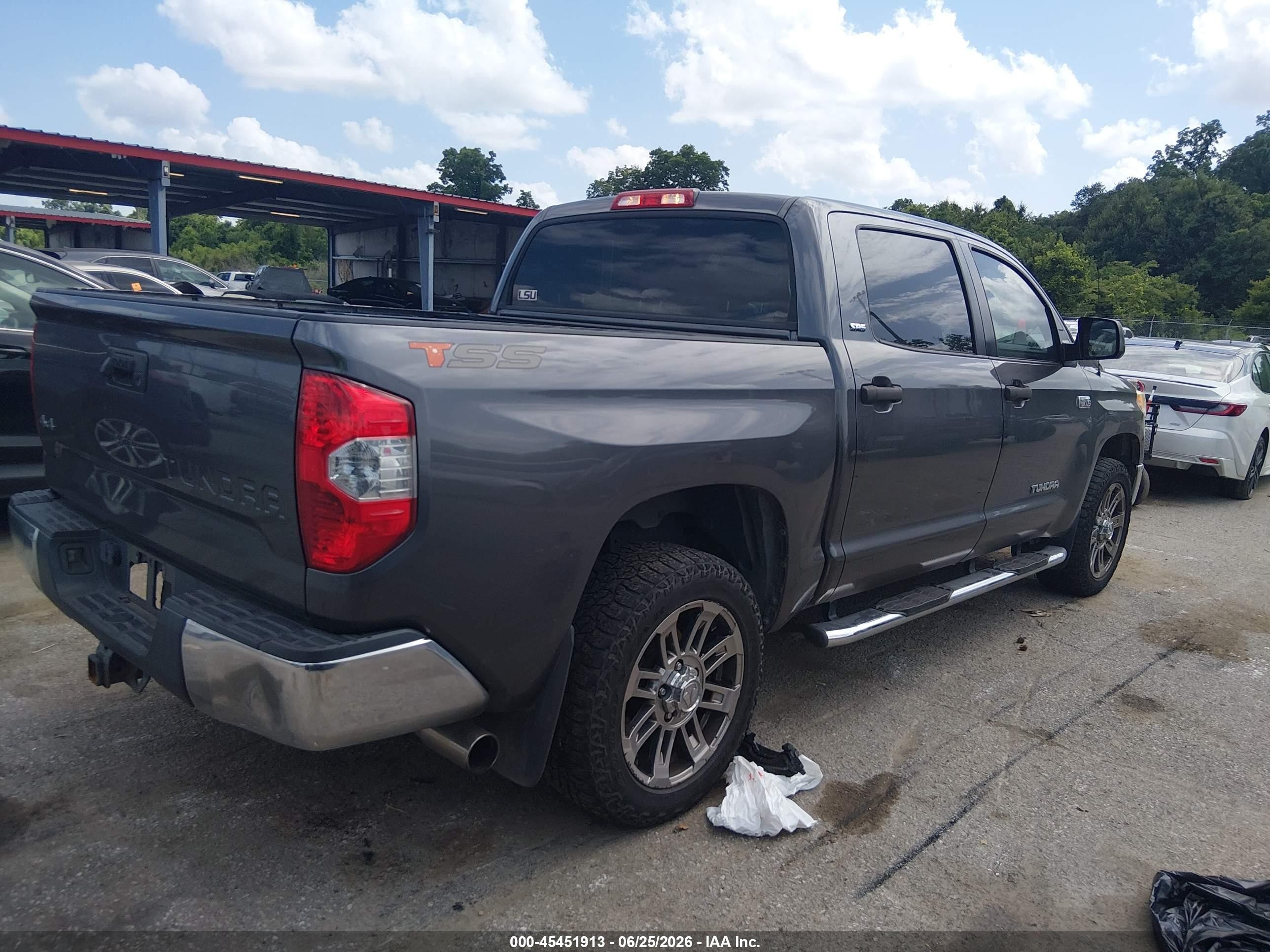 2014 Toyota Tundra Sr5 5.7l V8 Gray vin: 5TFDW5F12EX369986