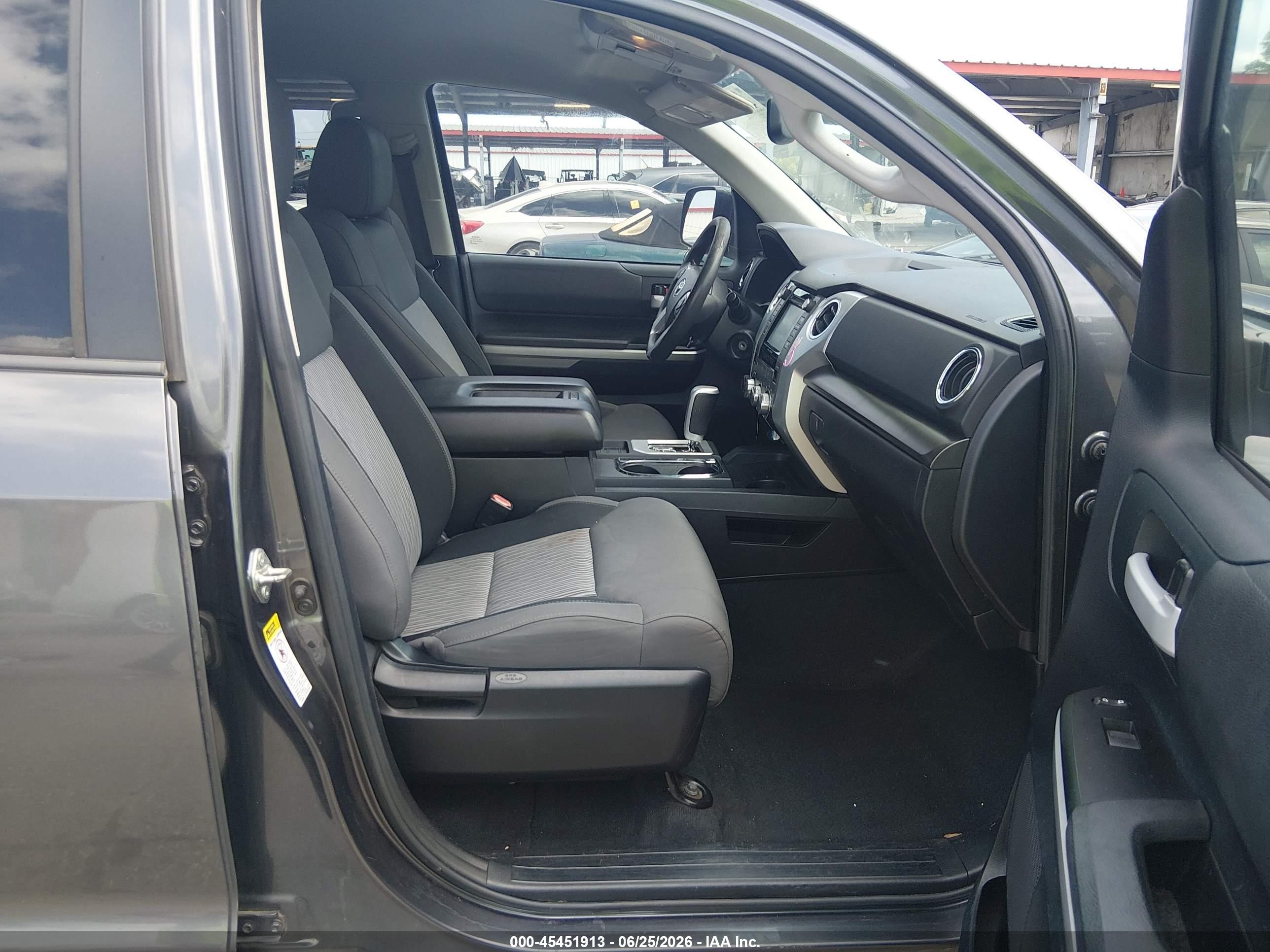 2014 Toyota Tundra Sr5 5.7l V8 Gray vin: 5TFDW5F12EX369986