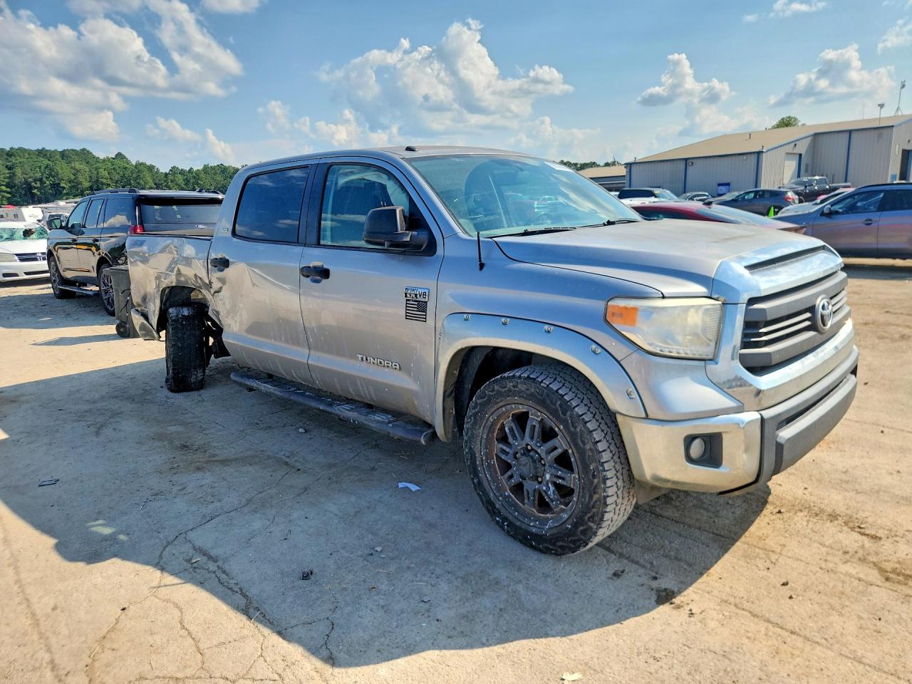 2015 Toyota Tundra Sr5 Silver vin: 5TFDW5F12FX477350