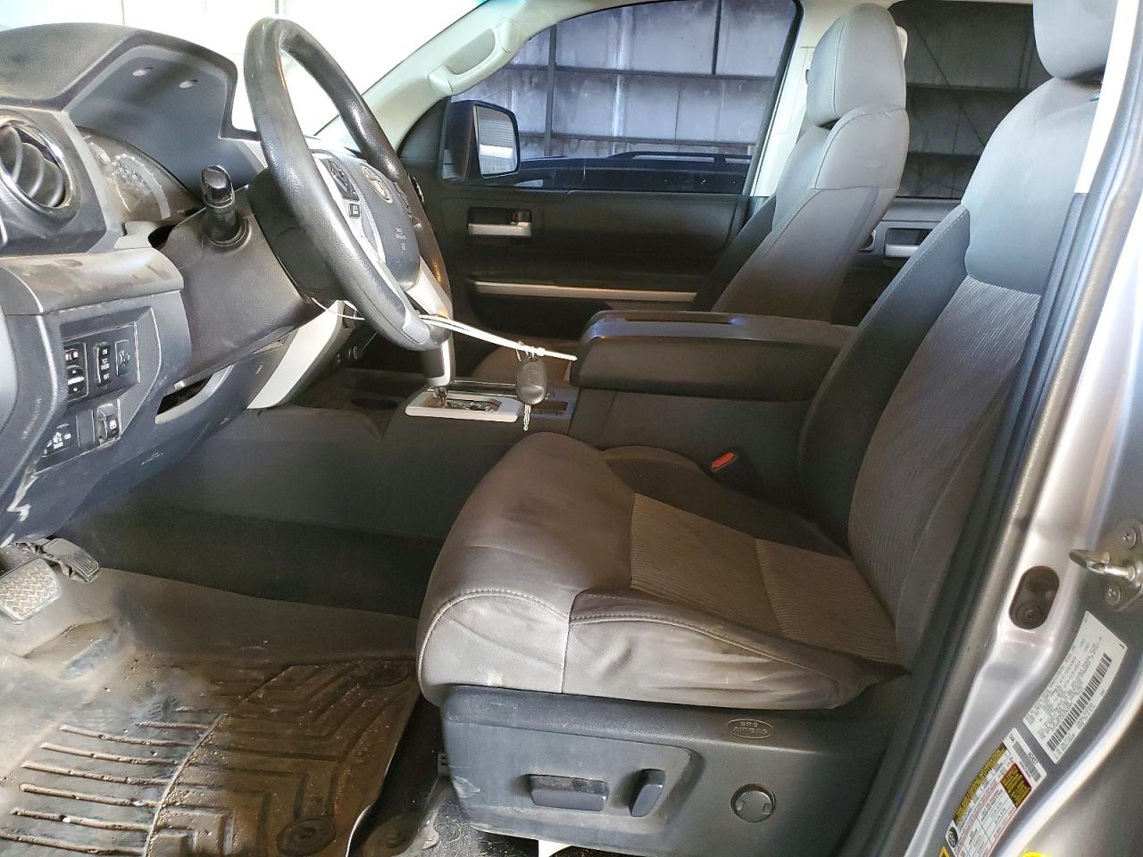2016 Toyota Tundra Sr5 Silver vin: 5TFDW5F12GX563064