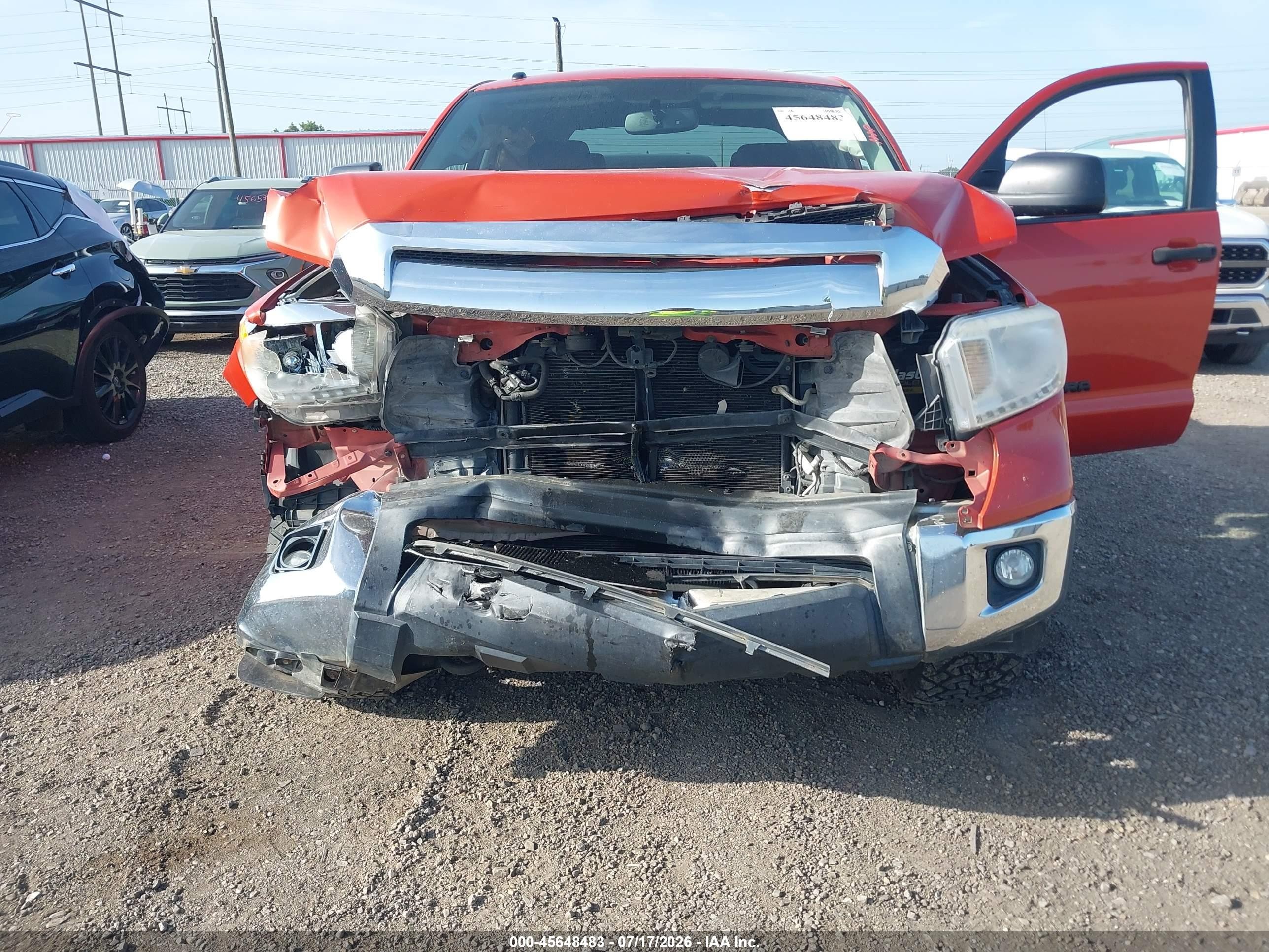 2017 Toyota Tundra Sr5 5.7l V8 Оранжевый vin: 5TFDW5F12HX593862