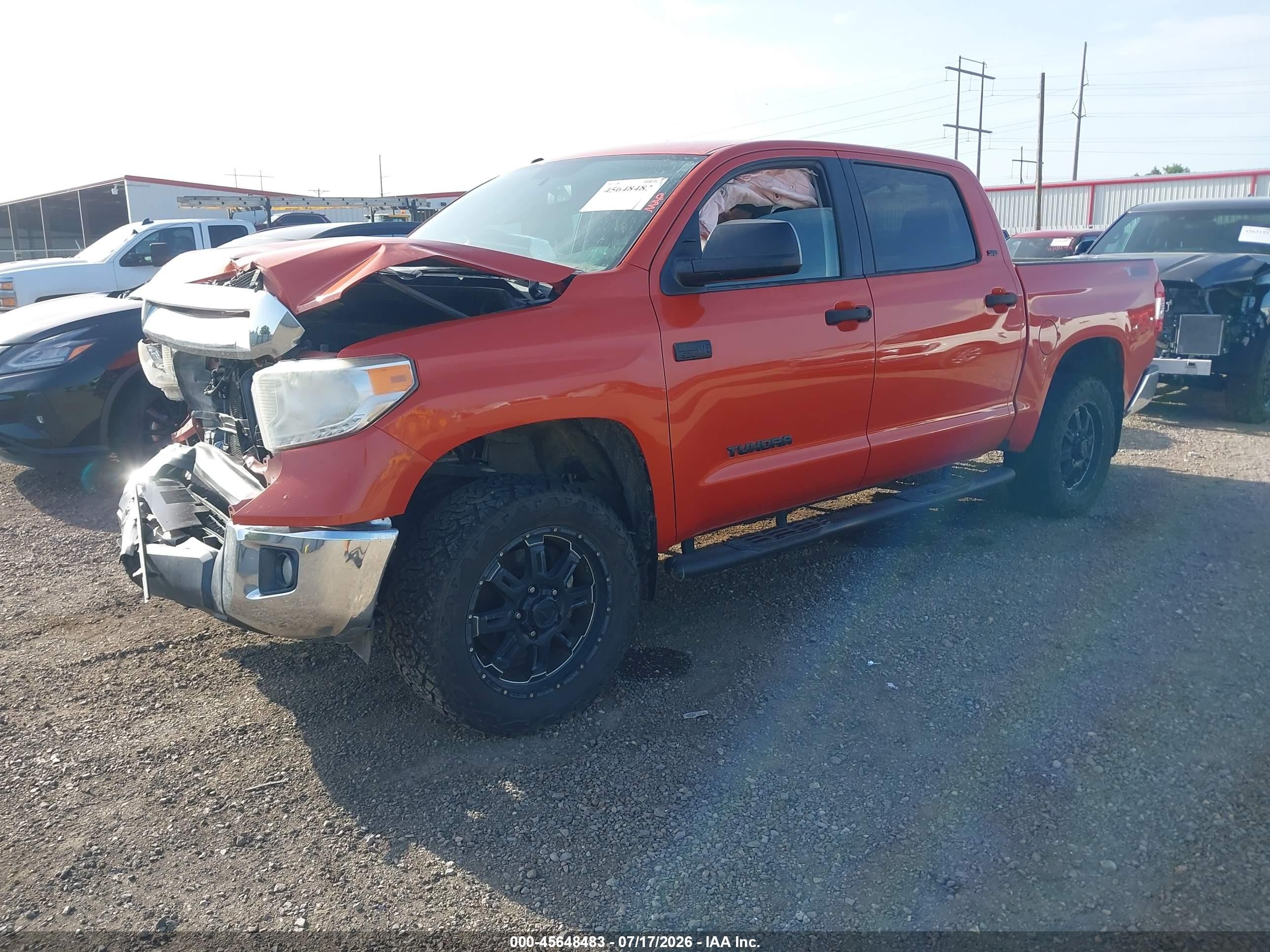 2017 Toyota Tundra Sr5 5.7l V8 Оранжевый vin: 5TFDW5F12HX593862