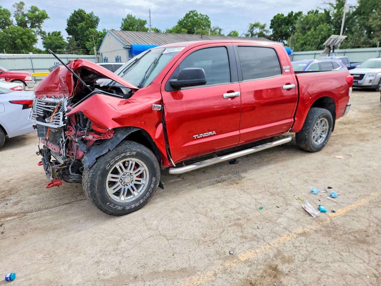 2011 Toyota Tundra Crewmax Sr5 Red vin: 5TFDW5F13BX164169