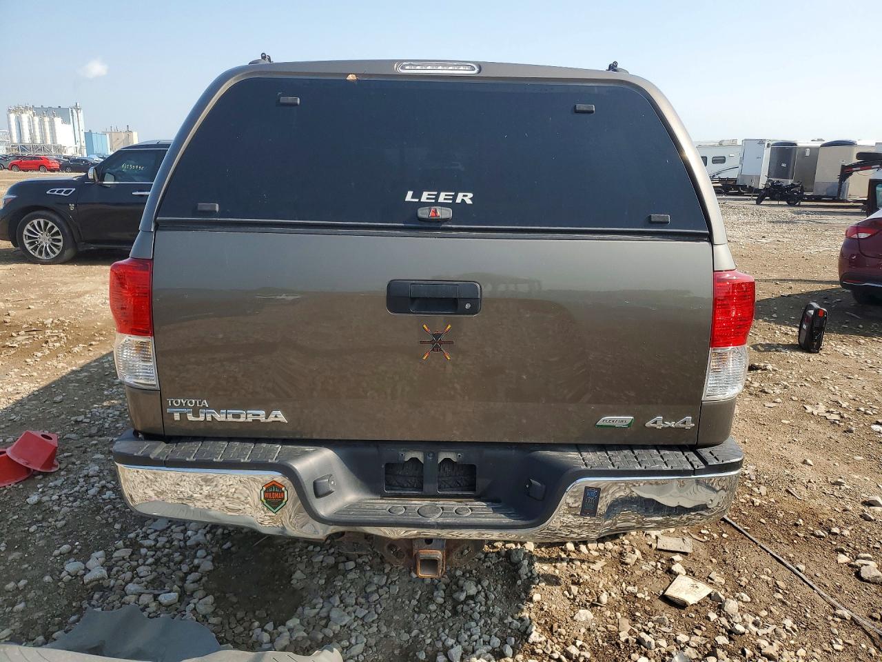 2011 Toyota Tundra Crewmax Sr5 Коричневый vin: 5TFDW5F13BX191341