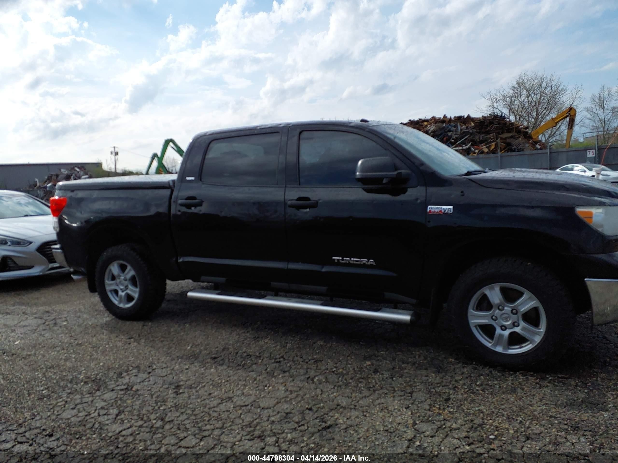 2013 Toyota Tundra Grade 5.7l V8 Black vin: 5TFDW5F13DX281365