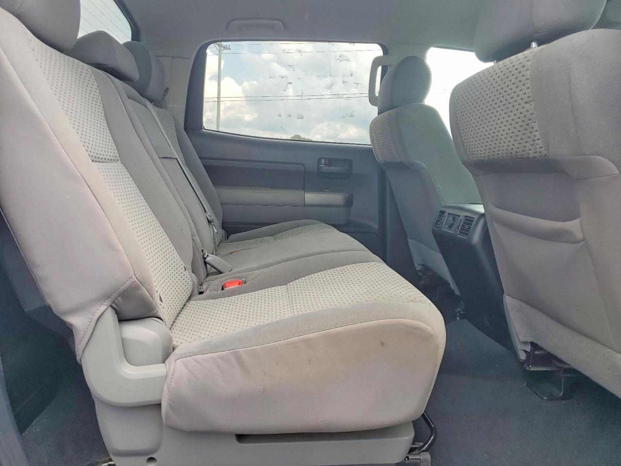 2013 Toyota Tundra Crewmax Sr5 Silver vin: 5TFDW5F13DX320908