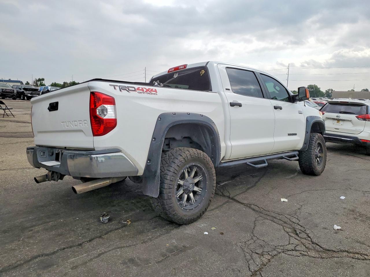 2014 Toyota Tundra Crewmax Sr5 Белый vin: 5TFDW5F13EX374176