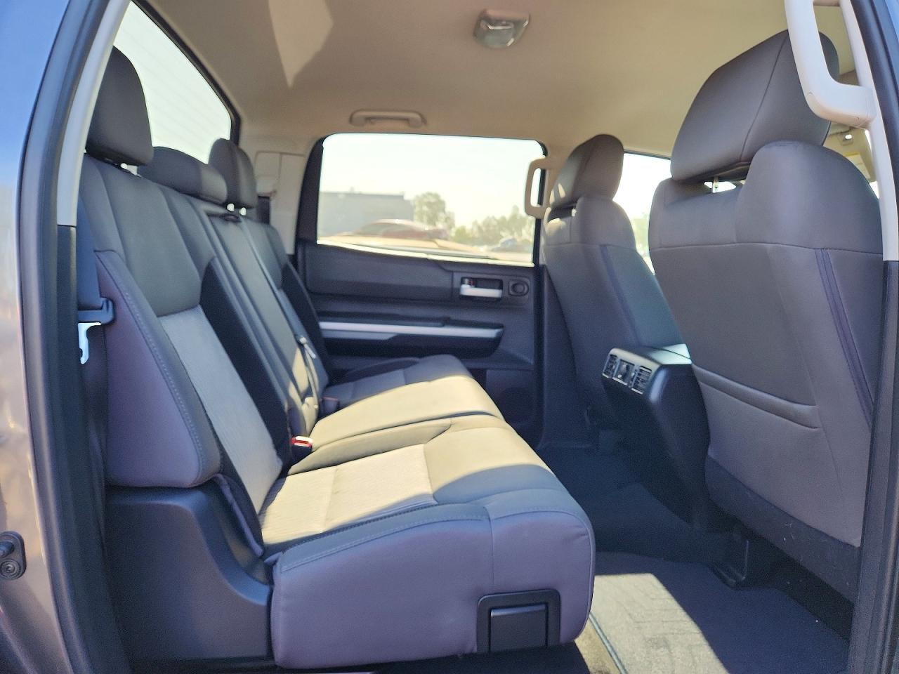 2014 Toyota Tundra Crewmax Sr5 Gray vin: 5TFDW5F13EX389826