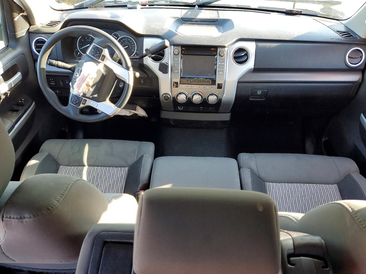 2015 Toyota Tundra Crewmax Sr5 Серый vin: 5TFDW5F13FX417304