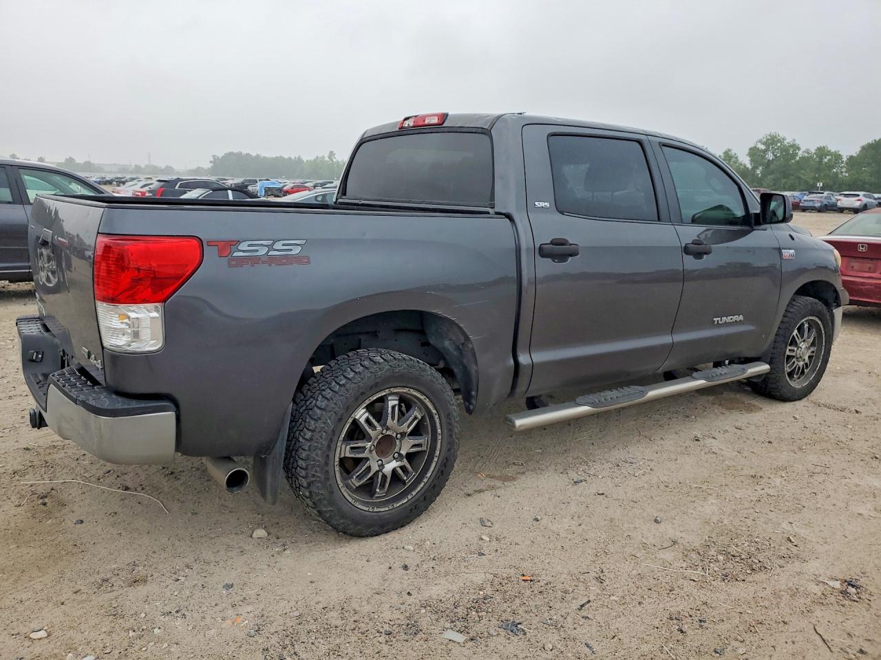 2013 Toyota Tundra Crewmax Sr5 Gray vin: 5TFDW5F14DX322828