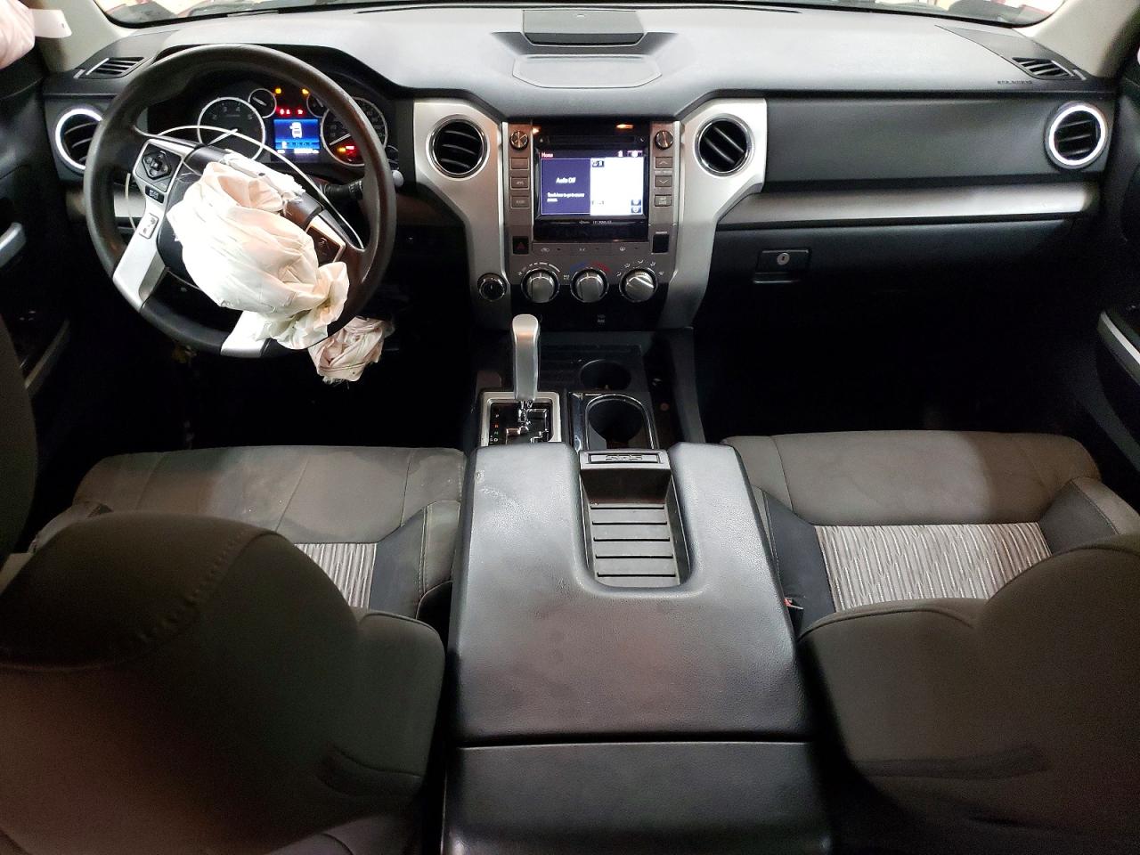2014 Toyota Tundra Crewmax Sr5 Red vin: 5TFDW5F14EX379919