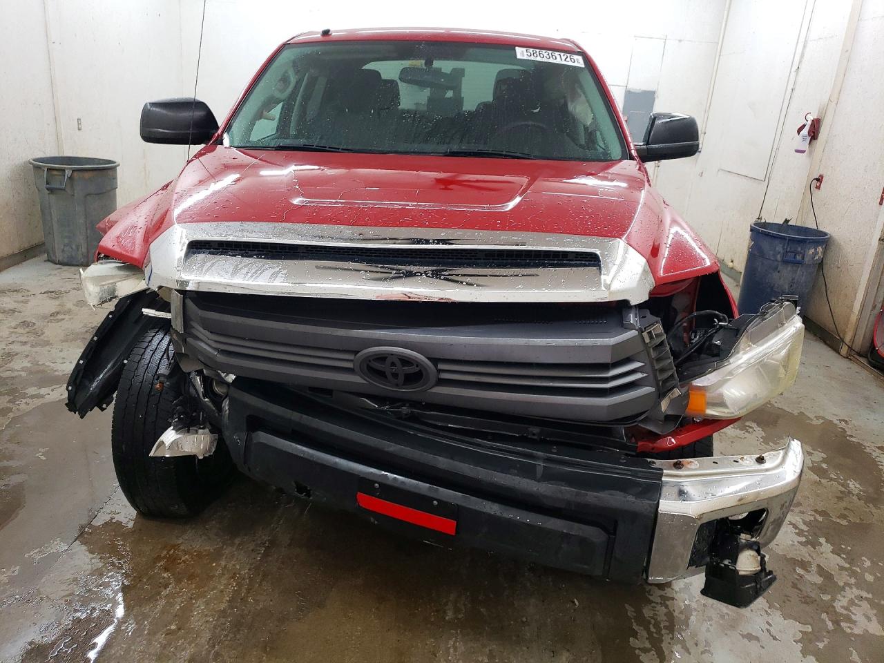 2014 Toyota Tundra Crewmax Sr5 Red vin: 5TFDW5F14EX379919