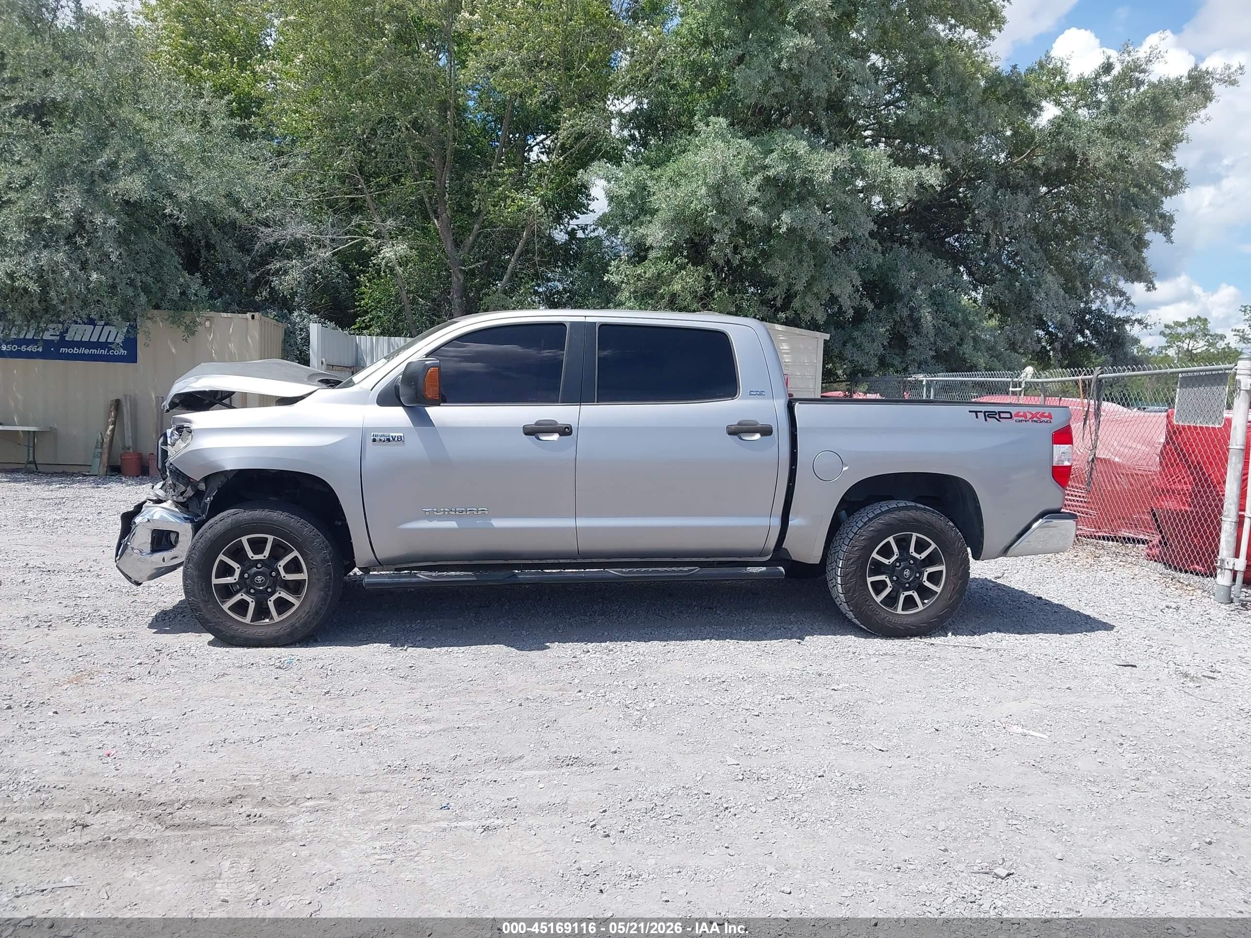 2015 Toyota Tundra Sr5 5.7l V8 Серебряный vin: 5TFDW5F14FX465233