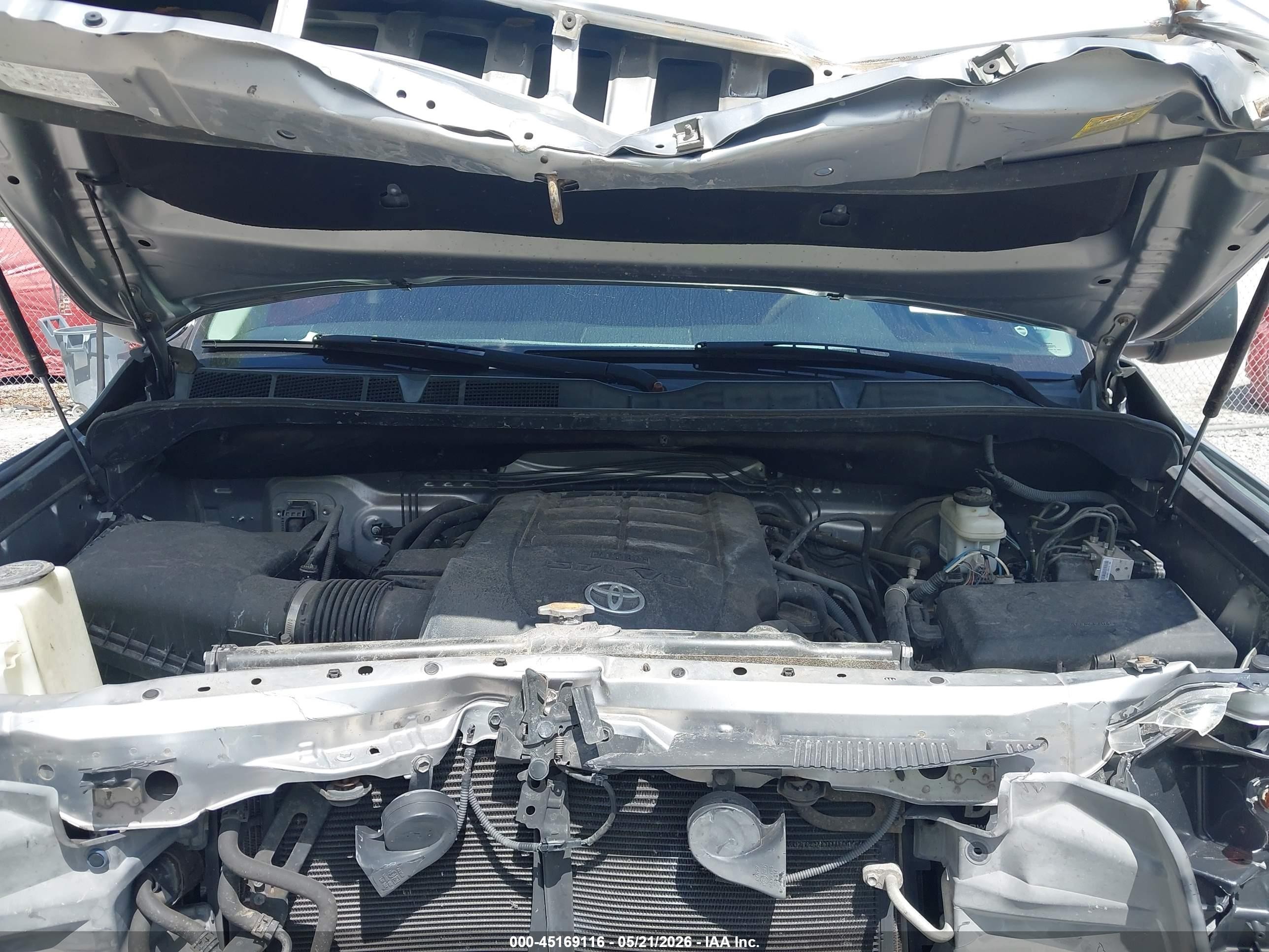 2015 Toyota Tundra Sr5 5.7l V8 Серебряный vin: 5TFDW5F14FX465233