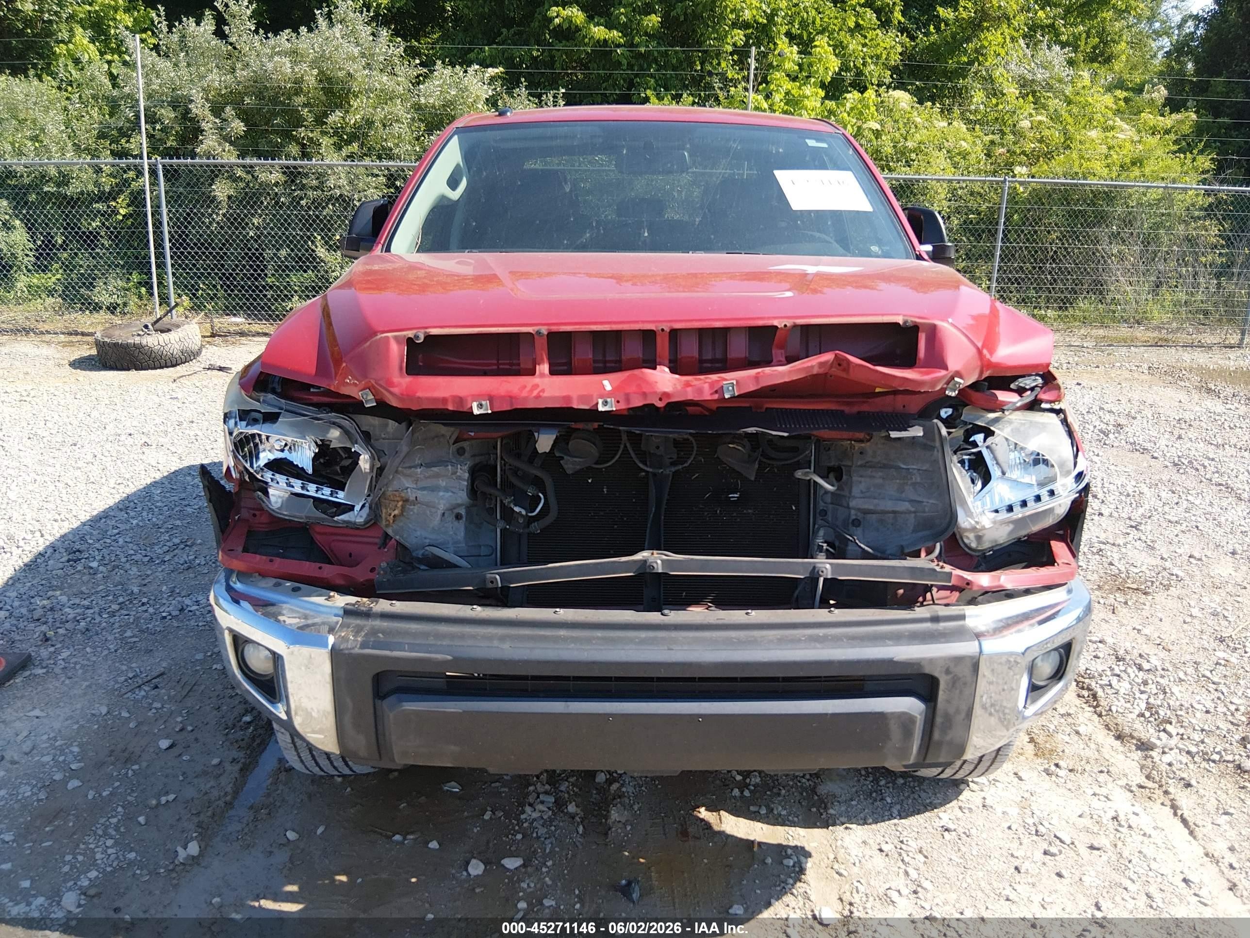 2015 Toyota Tundra Sr5 5.7l V8 Красный vin: 5TFDW5F14FX481495