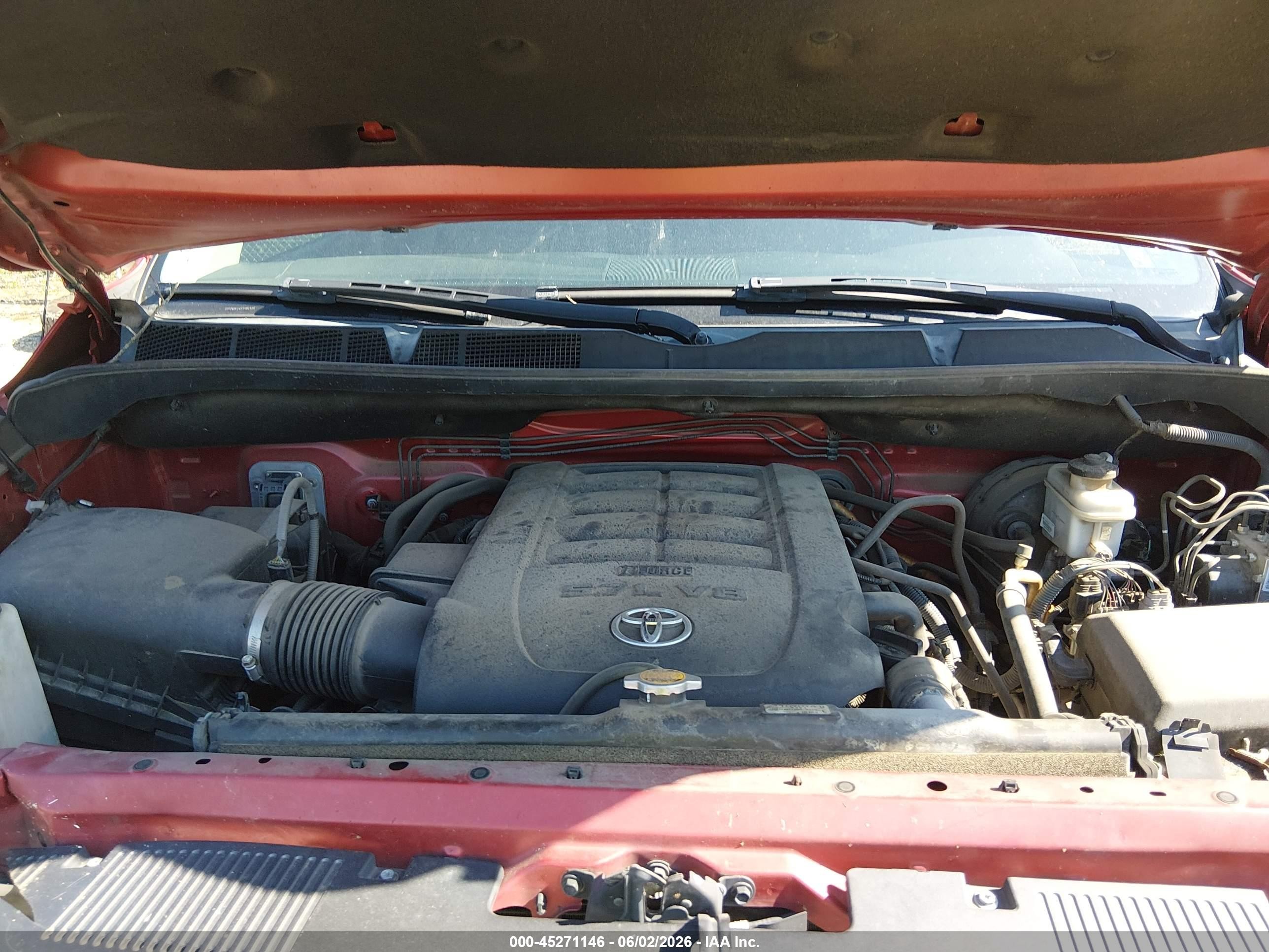 2015 Toyota Tundra Sr5 5.7l V8 Красный vin: 5TFDW5F14FX481495