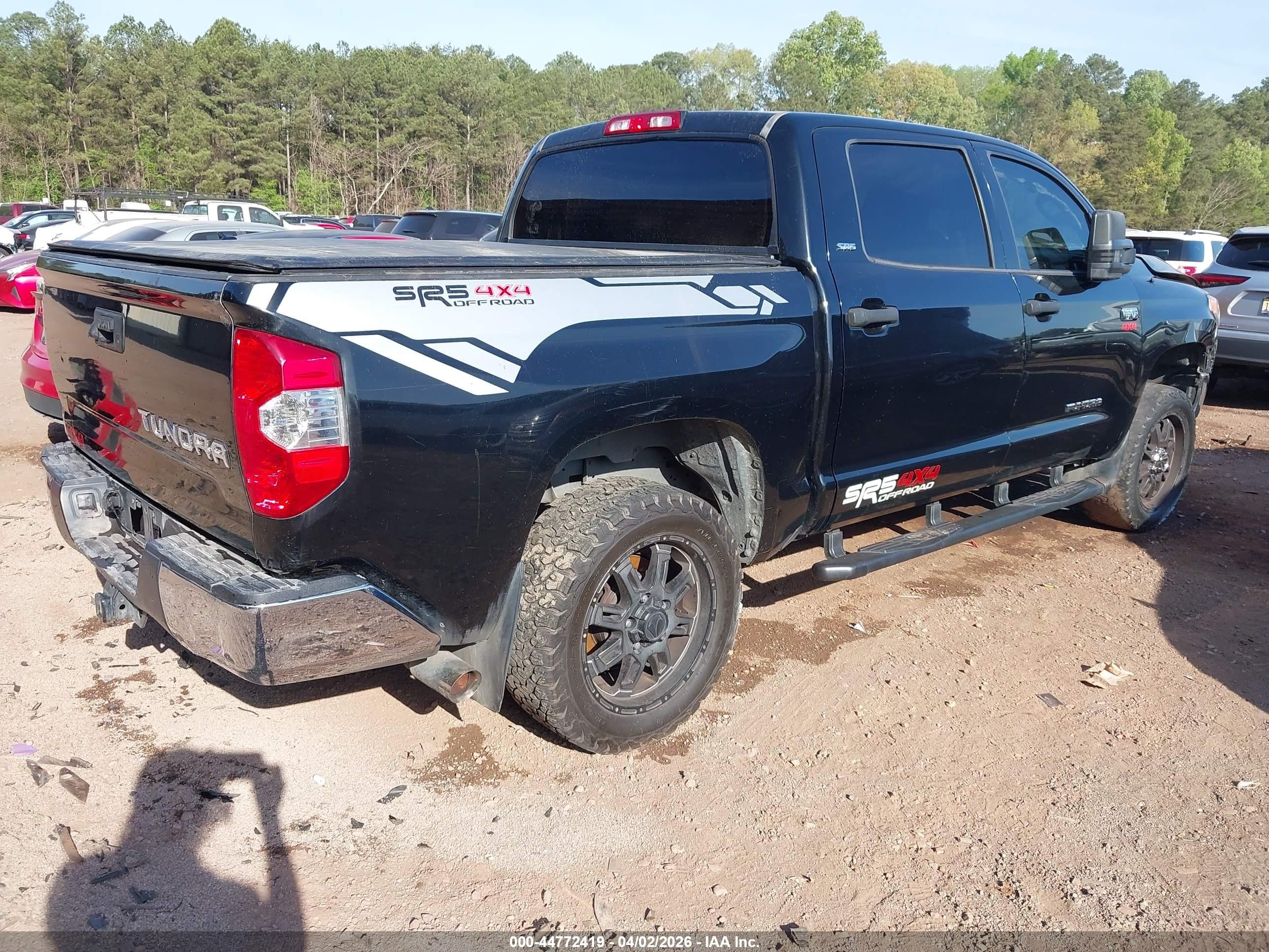 2015 Toyota Tundra Sr5 5.7l V8 Black vin: 5TFDW5F14FX483831