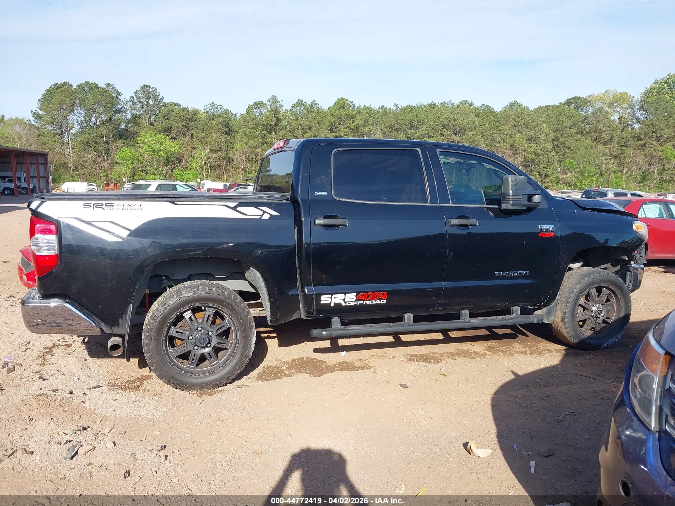 2015 Toyota Tundra Sr5 5.7l V8 Black vin: 5TFDW5F14FX483831