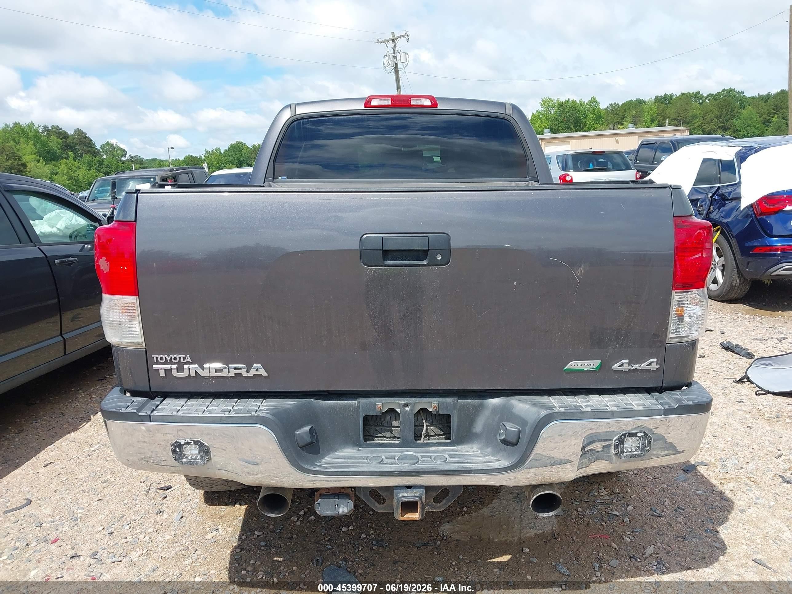 2011 Toyota Tundra Grade 5.7l V8 Gray vin: 5TFDW5F15BX207961