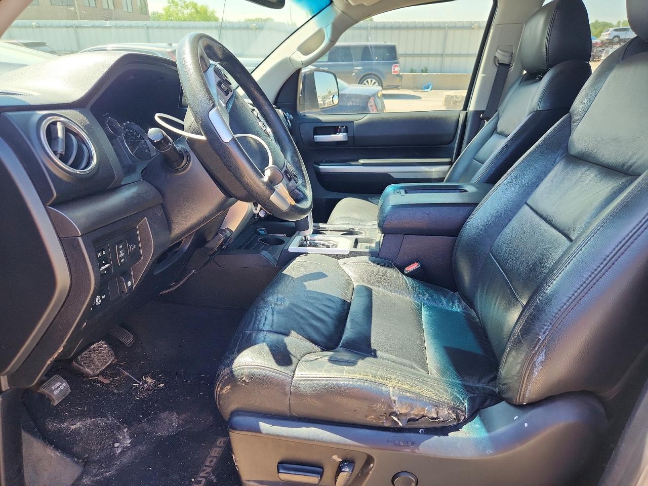 2014 Toyota Tundra Crewmax Sr5 Silver vin: 5TFDW5F15EX347626