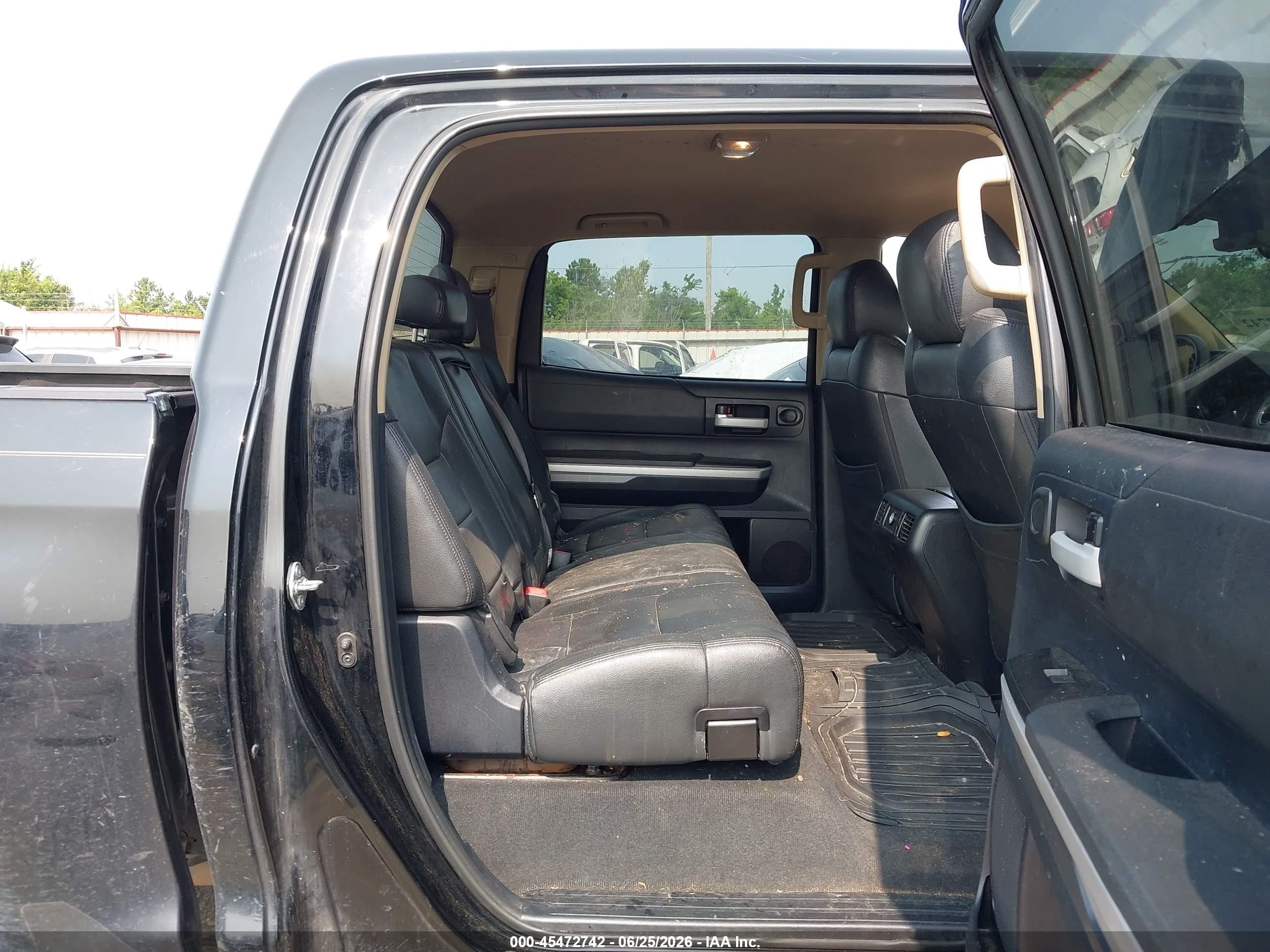 2014 Toyota Tundra Sr5 5.7l V8 Black vin: 5TFDW5F15EX380318