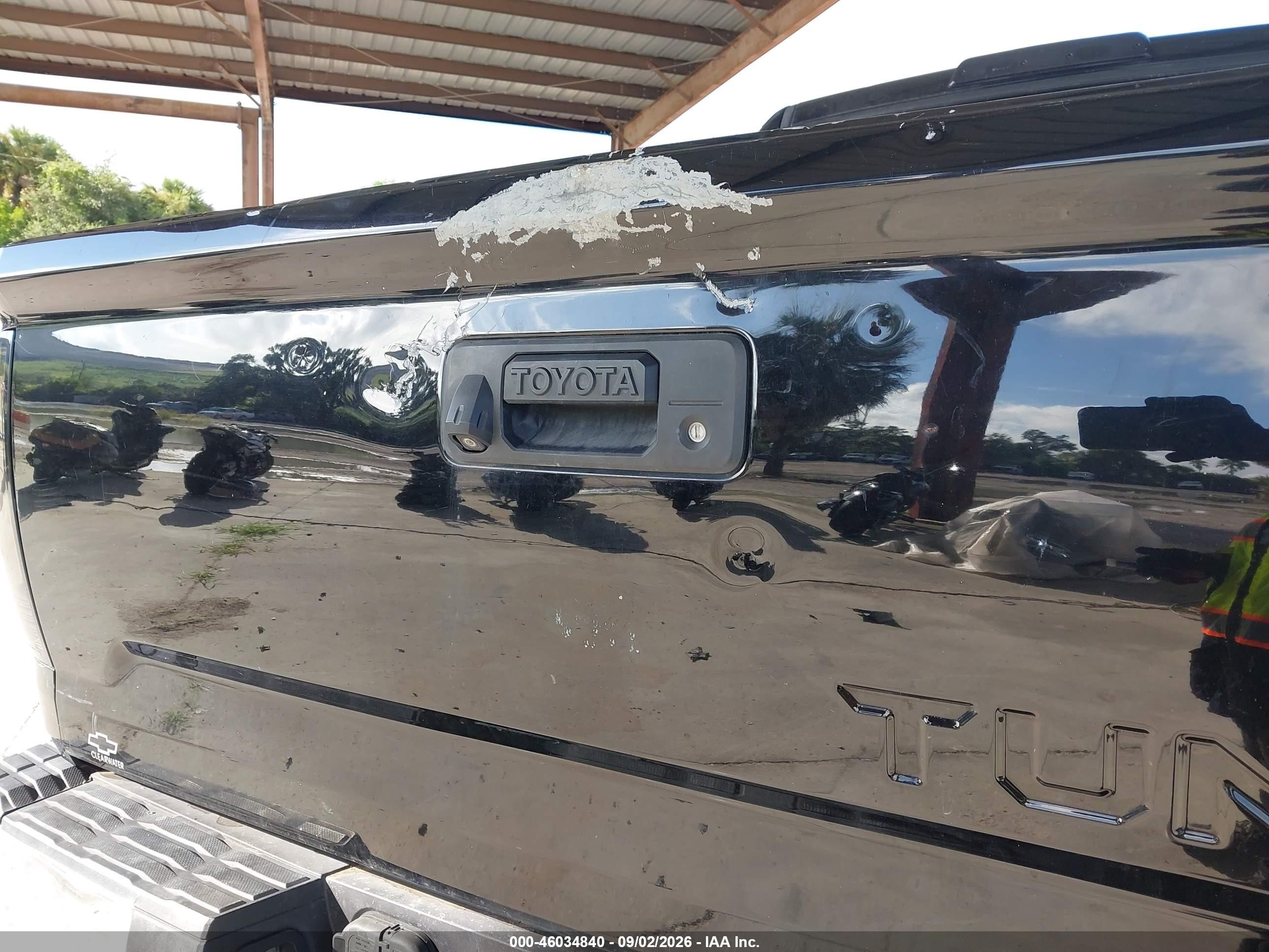 2015 Toyota Tundra Sr5 5.7l V8 Black vin: 5TFDW5F15FX438140