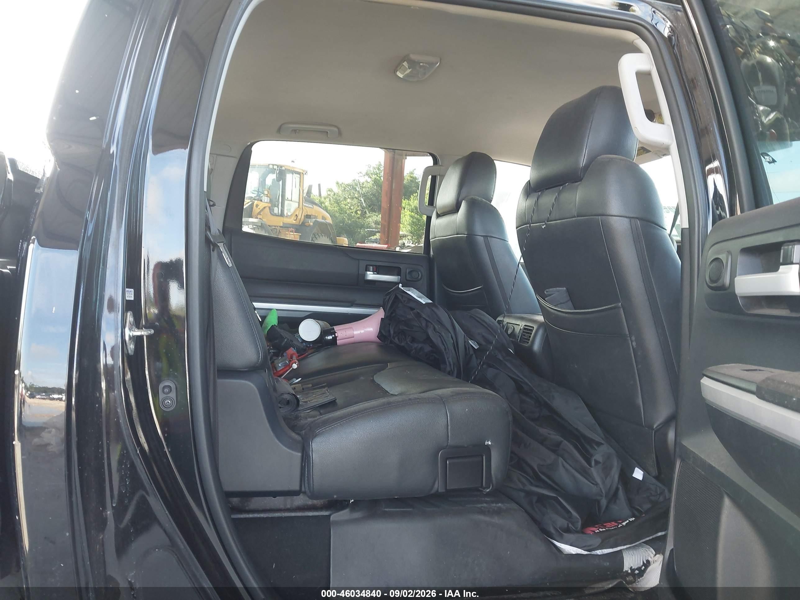 2015 Toyota Tundra Sr5 5.7l V8 Black vin: 5TFDW5F15FX438140