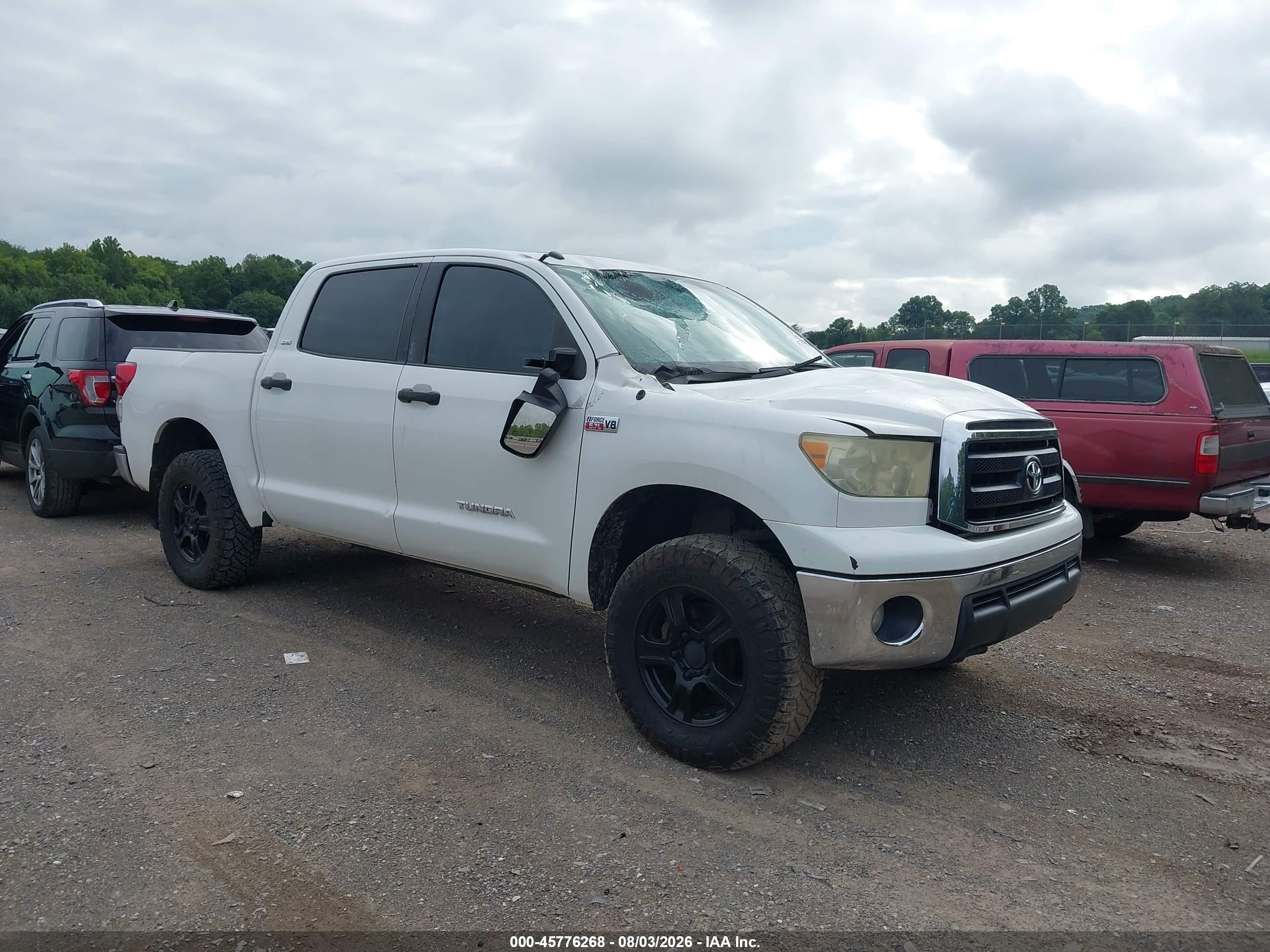 2010 Toyota Tundra Grade 5.7l V8 White vin: 5TFDW5F16AX127065