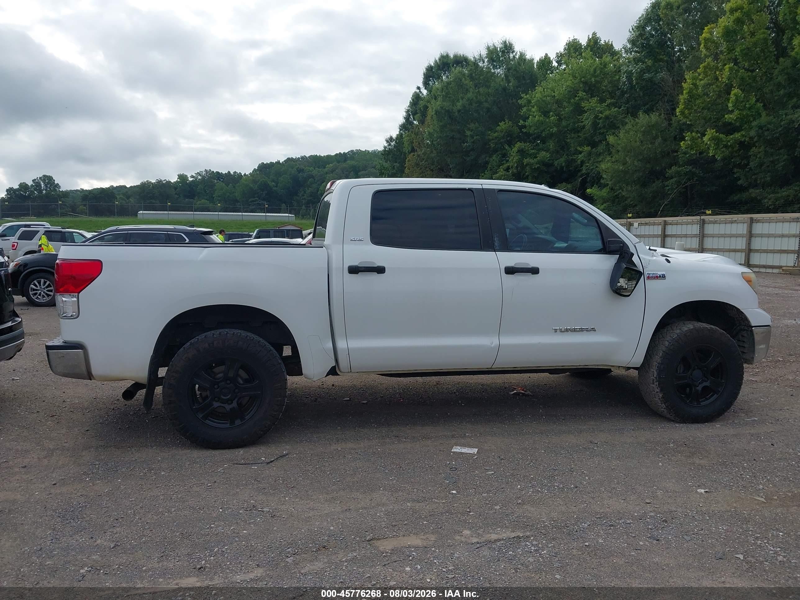 2010 Toyota Tundra Grade 5.7l V8 White vin: 5TFDW5F16AX127065