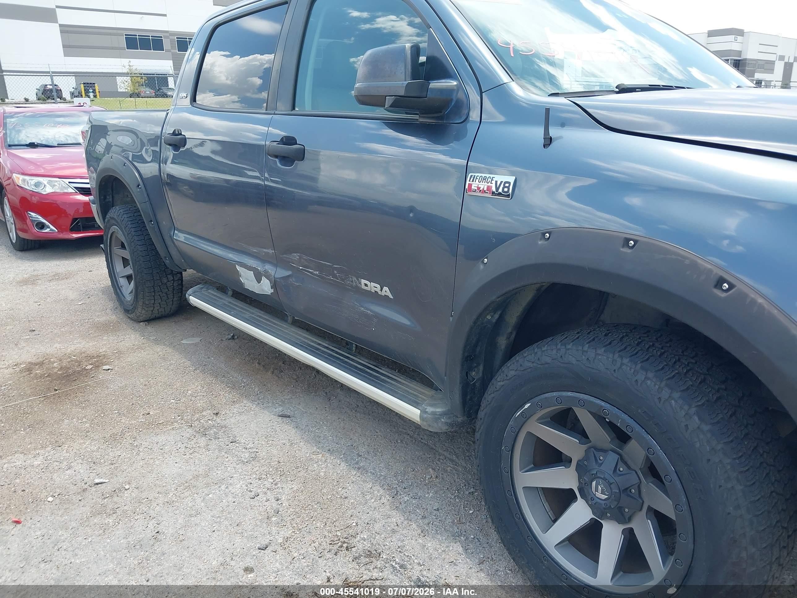 2010 Toyota Tundra Grade 5.7l V8 Gray vin: 5TFDW5F16AX152077