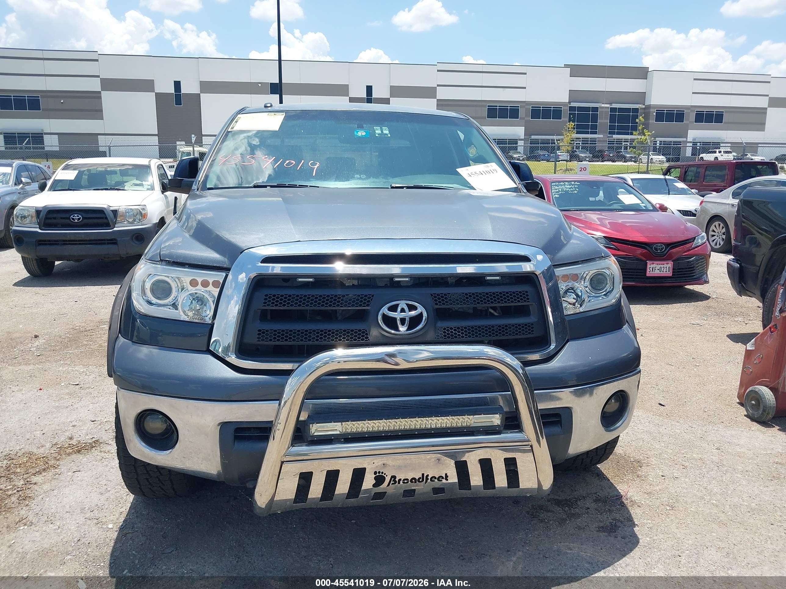 2010 Toyota Tundra Grade 5.7l V8 Gray vin: 5TFDW5F16AX152077