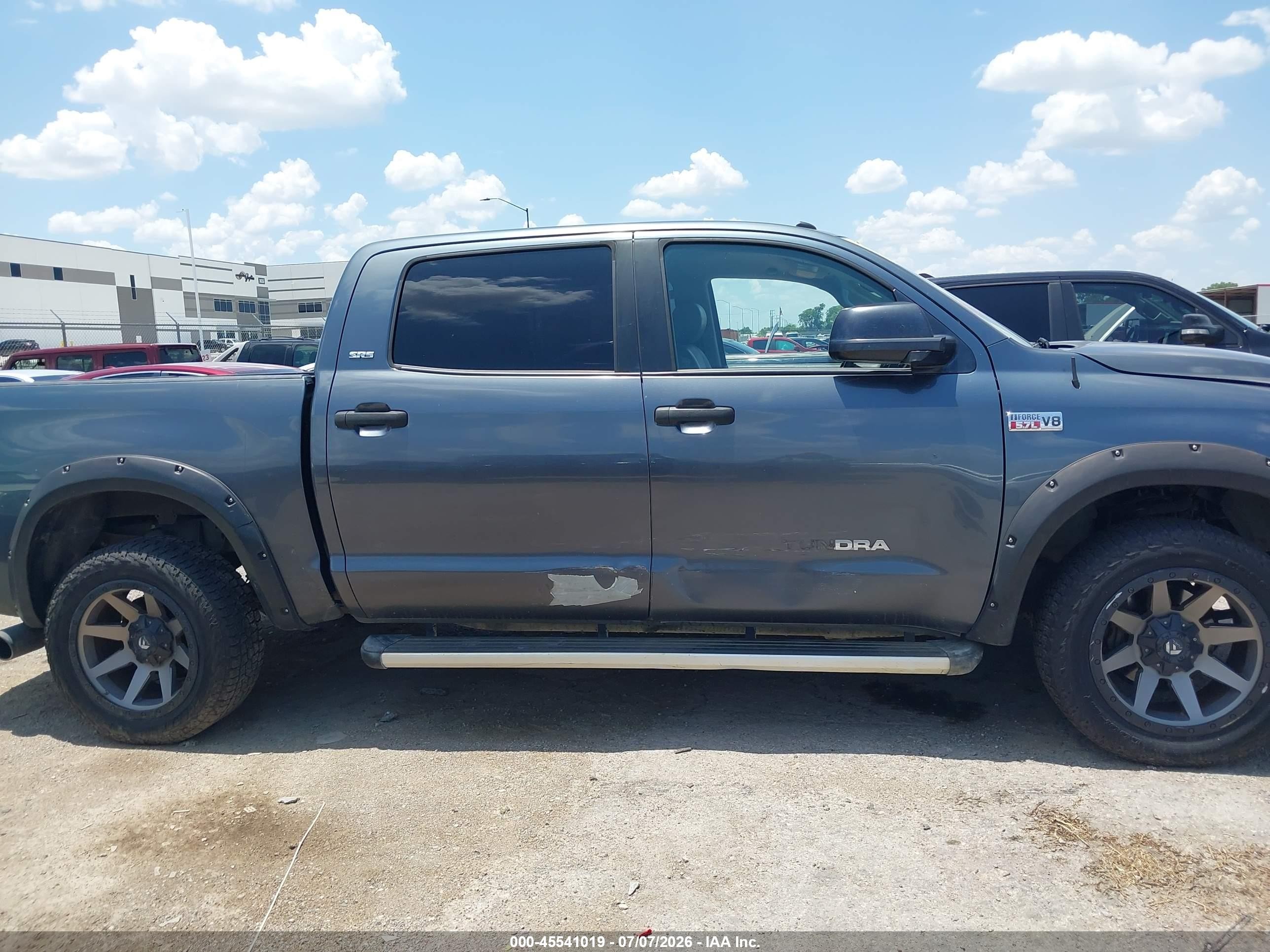 2010 Toyota Tundra Grade 5.7l V8 Gray vin: 5TFDW5F16AX152077