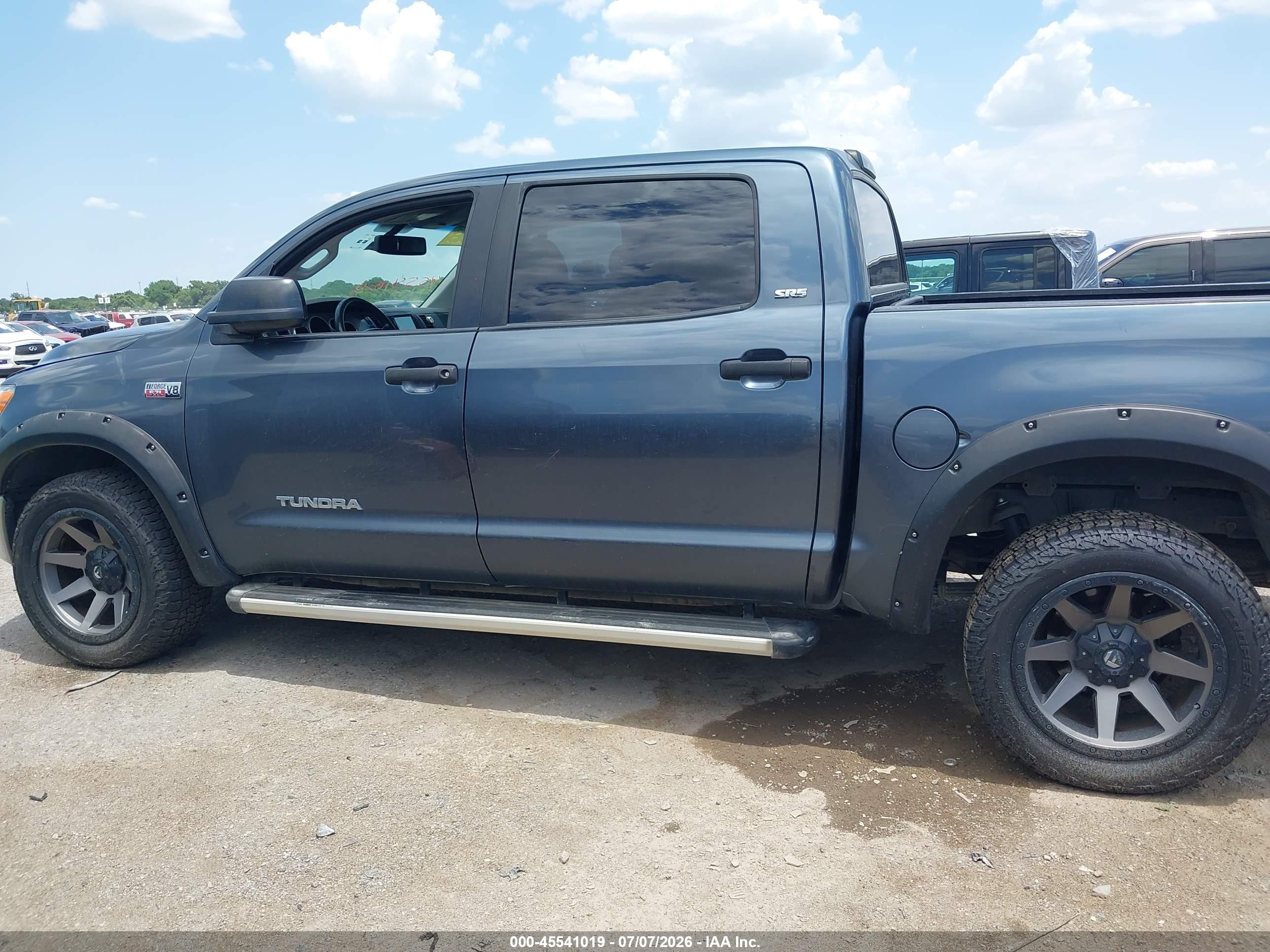 2010 Toyota Tundra Grade 5.7l V8 Gray vin: 5TFDW5F16AX152077