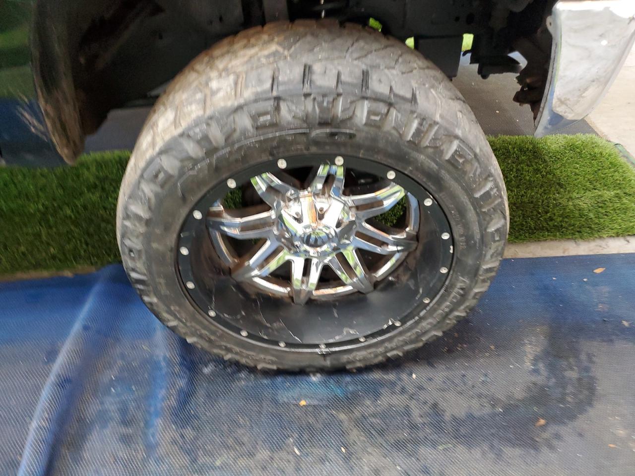 2012 Toyota Tundra Crewmax Sr5 Black vin: 5TFDW5F16CX234023 Damage: Right Front Wheel, Aftermarket, Acceptable