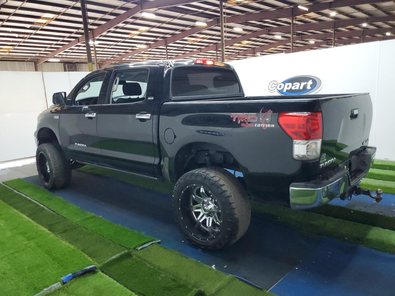 2012 Toyota Tundra Crewmax Sr5 Black vin: 5TFDW5F16CX234023 Damage: Left Bed Side, Dent(S) W/No Paint Dmg, Pdr-1 Dent